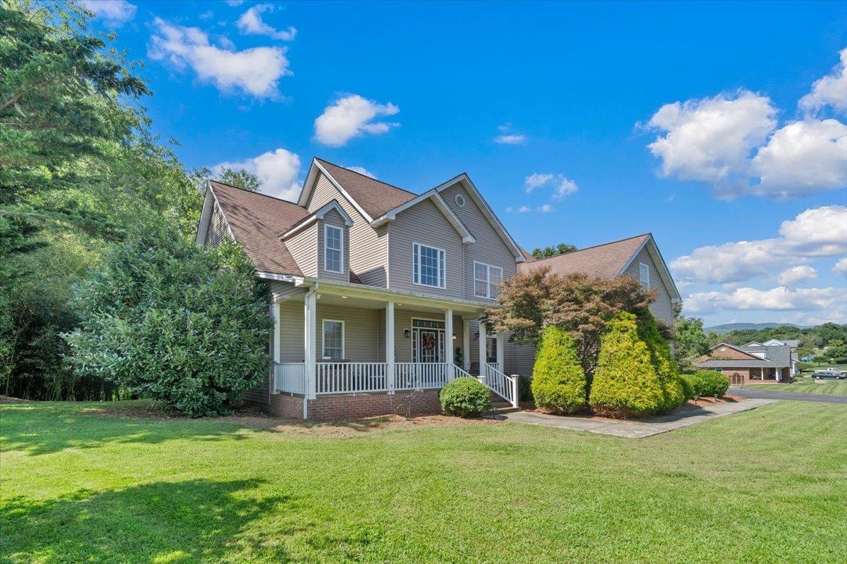 315 Horseshoe Bend Road Pembroke VA 24136