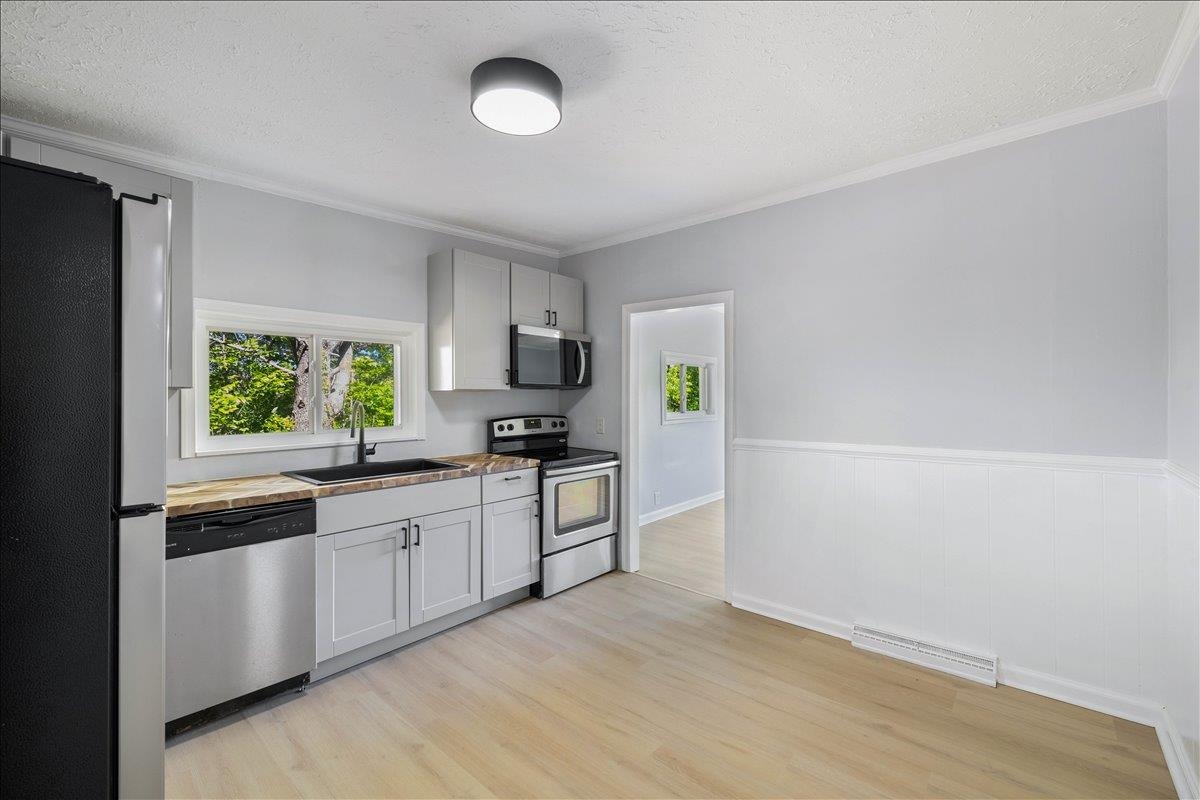 2027 Peppers Ferry Road NW Christiansburg VA 24073