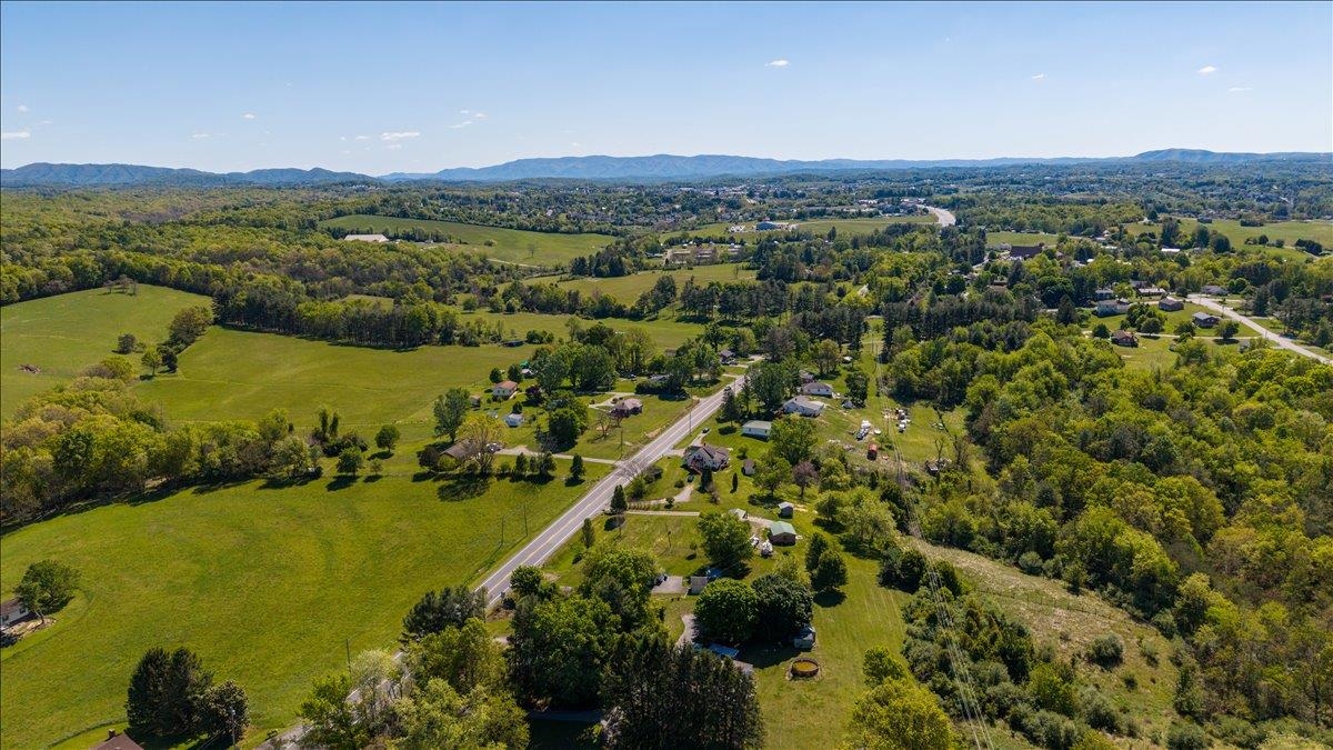 2027 Peppers Ferry Road NW Christiansburg VA 24073