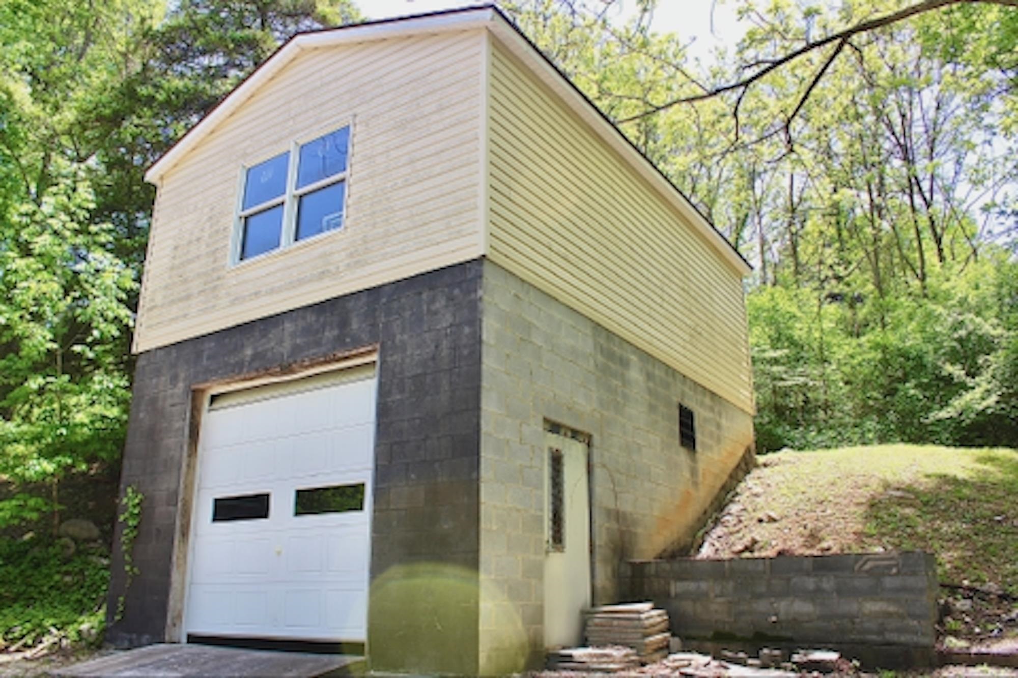 182 Rose Road Newport VA 24128