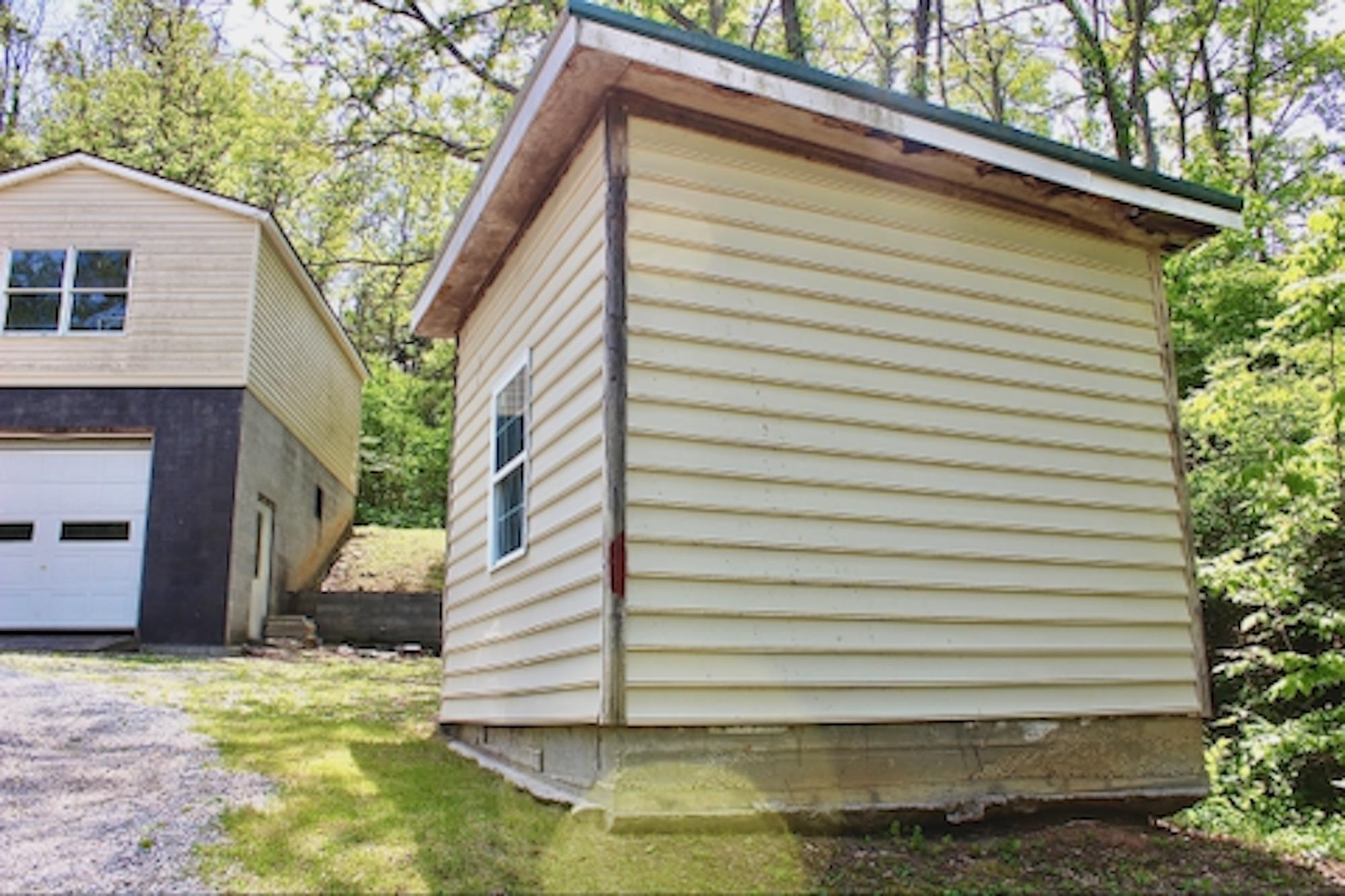 182 Rose Road Newport VA 24128