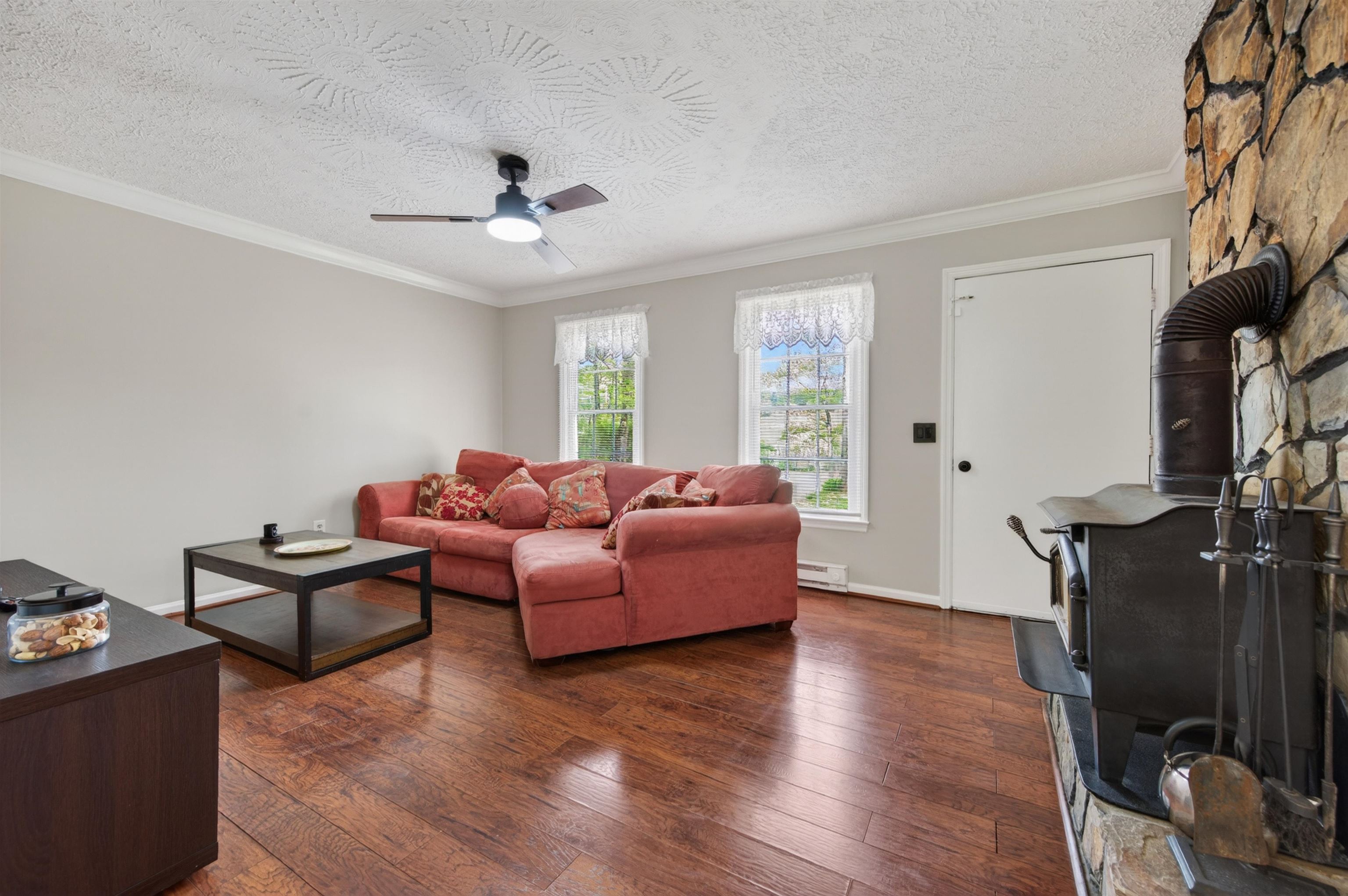 2531 Dry Road Speedwell VA 24374