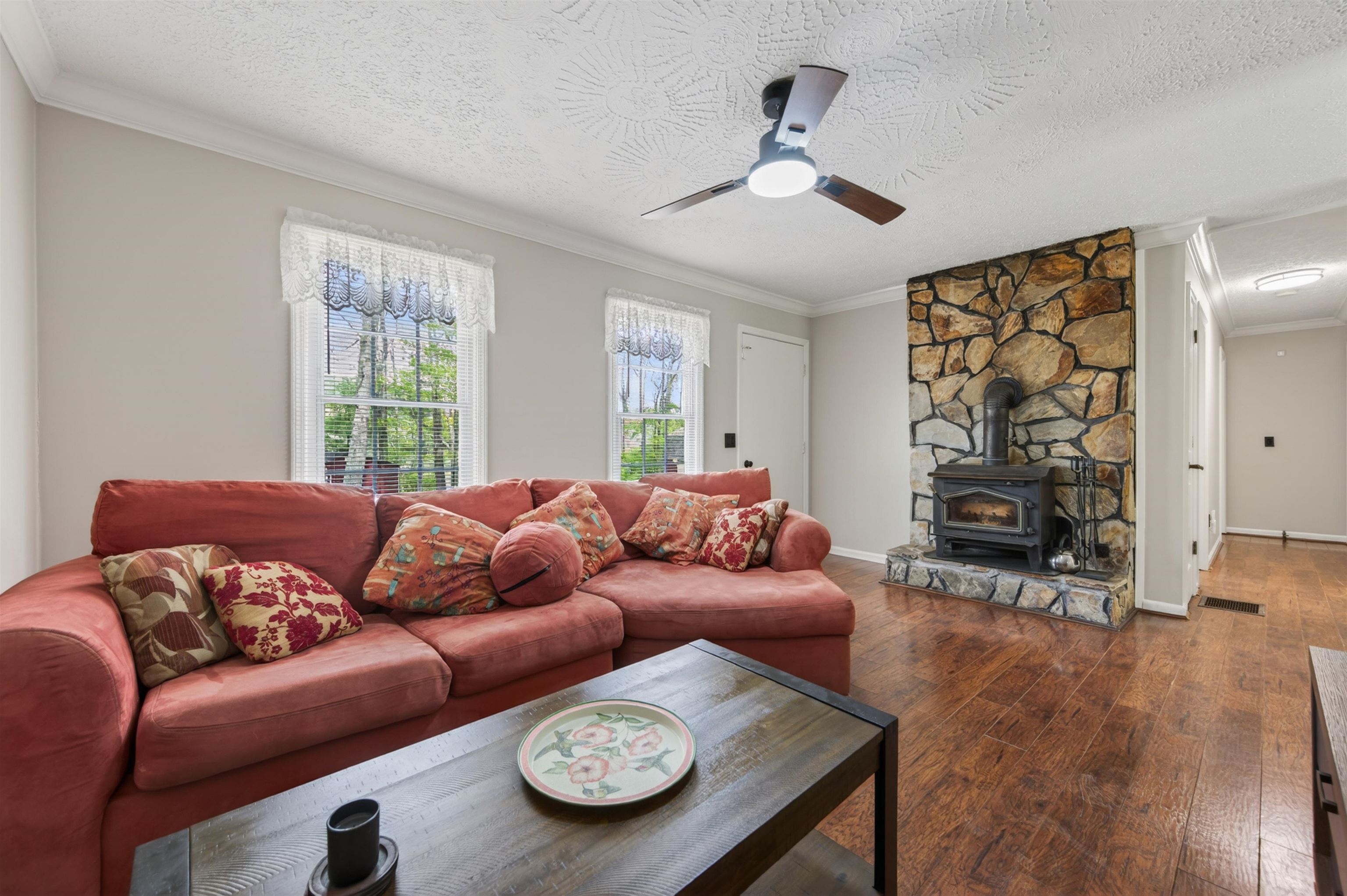 2531 Dry Road Speedwell VA 24374