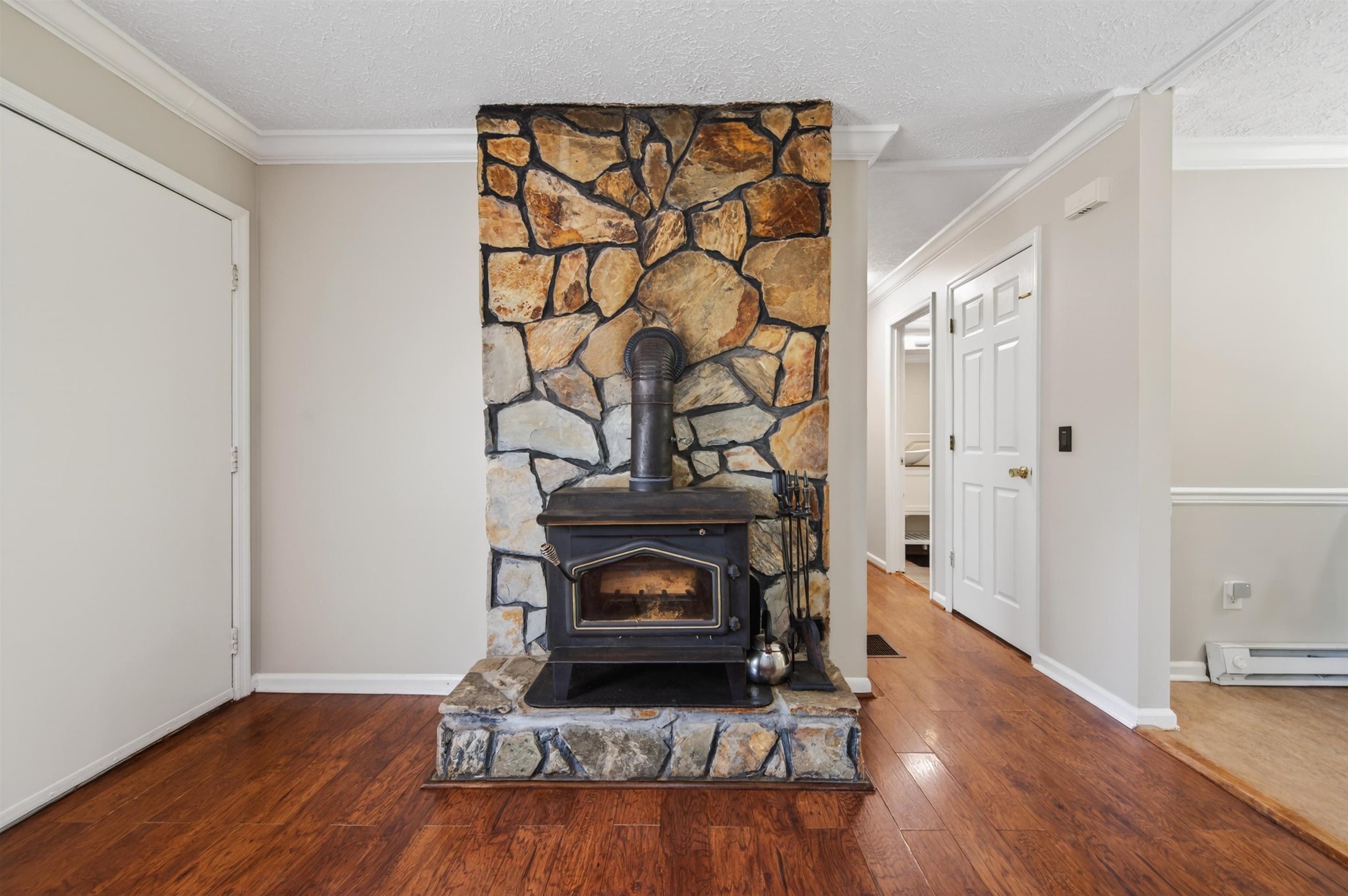 2531 Dry Road Speedwell VA 24374