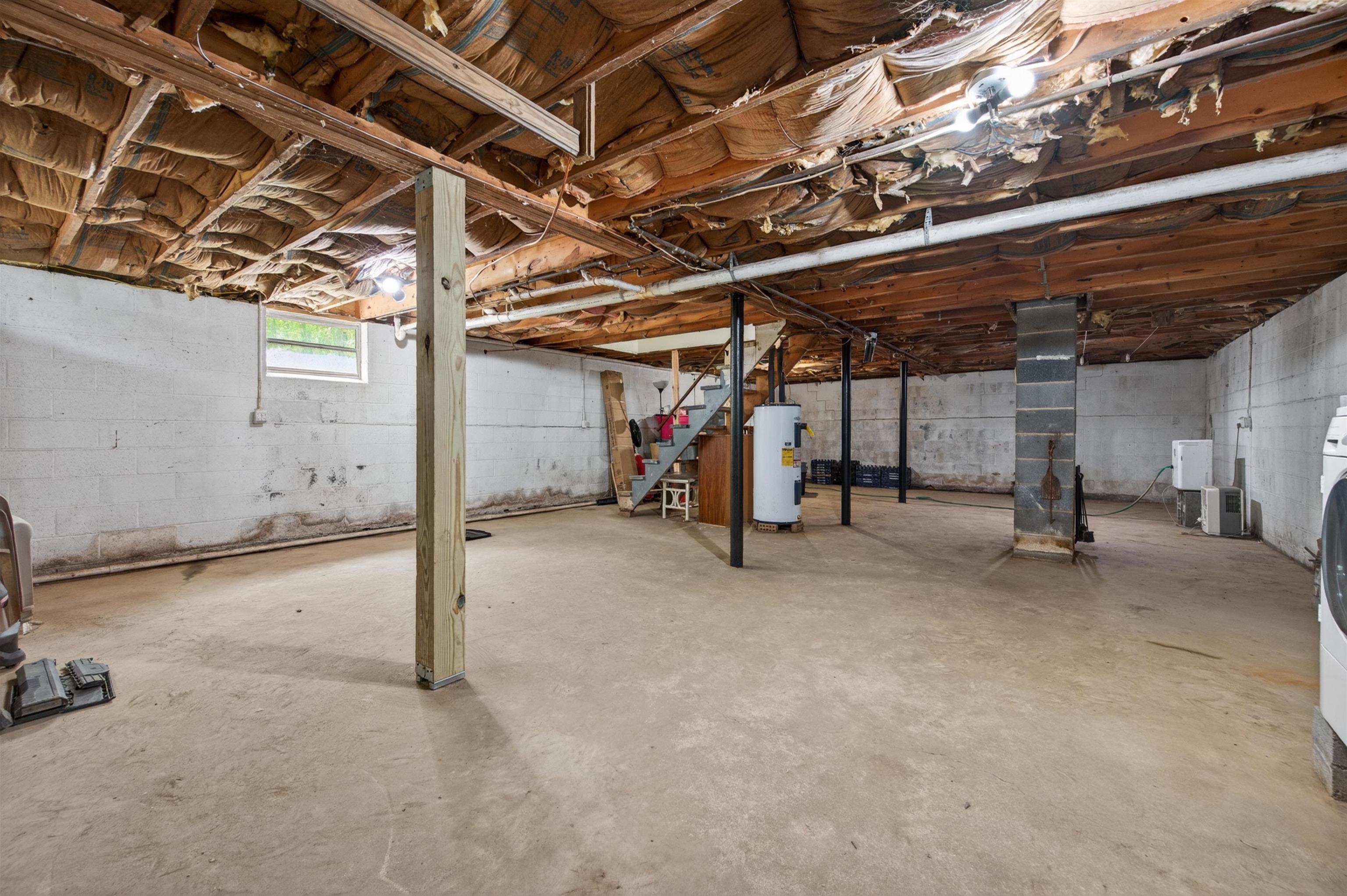 2531 Dry Road Speedwell VA 24374
