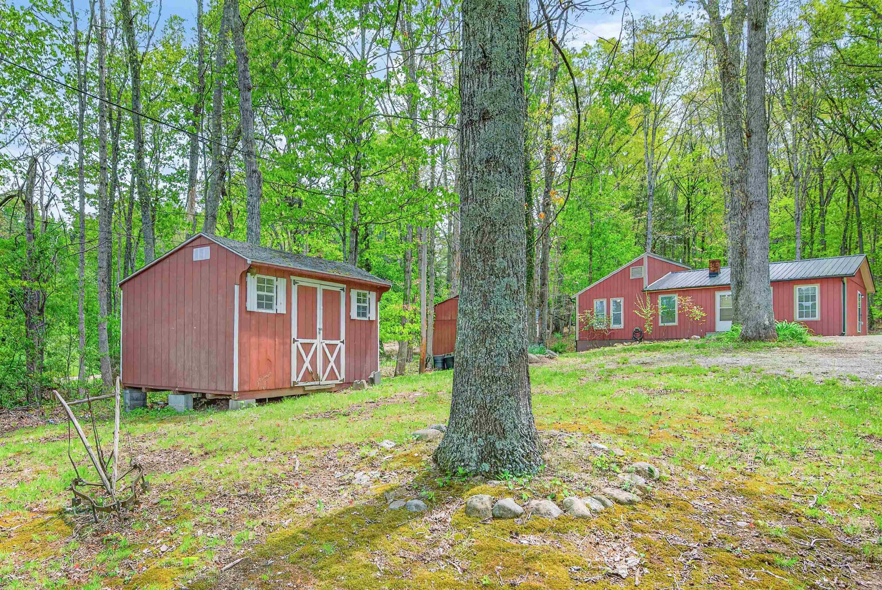 2531 Dry Road Speedwell VA 24374
