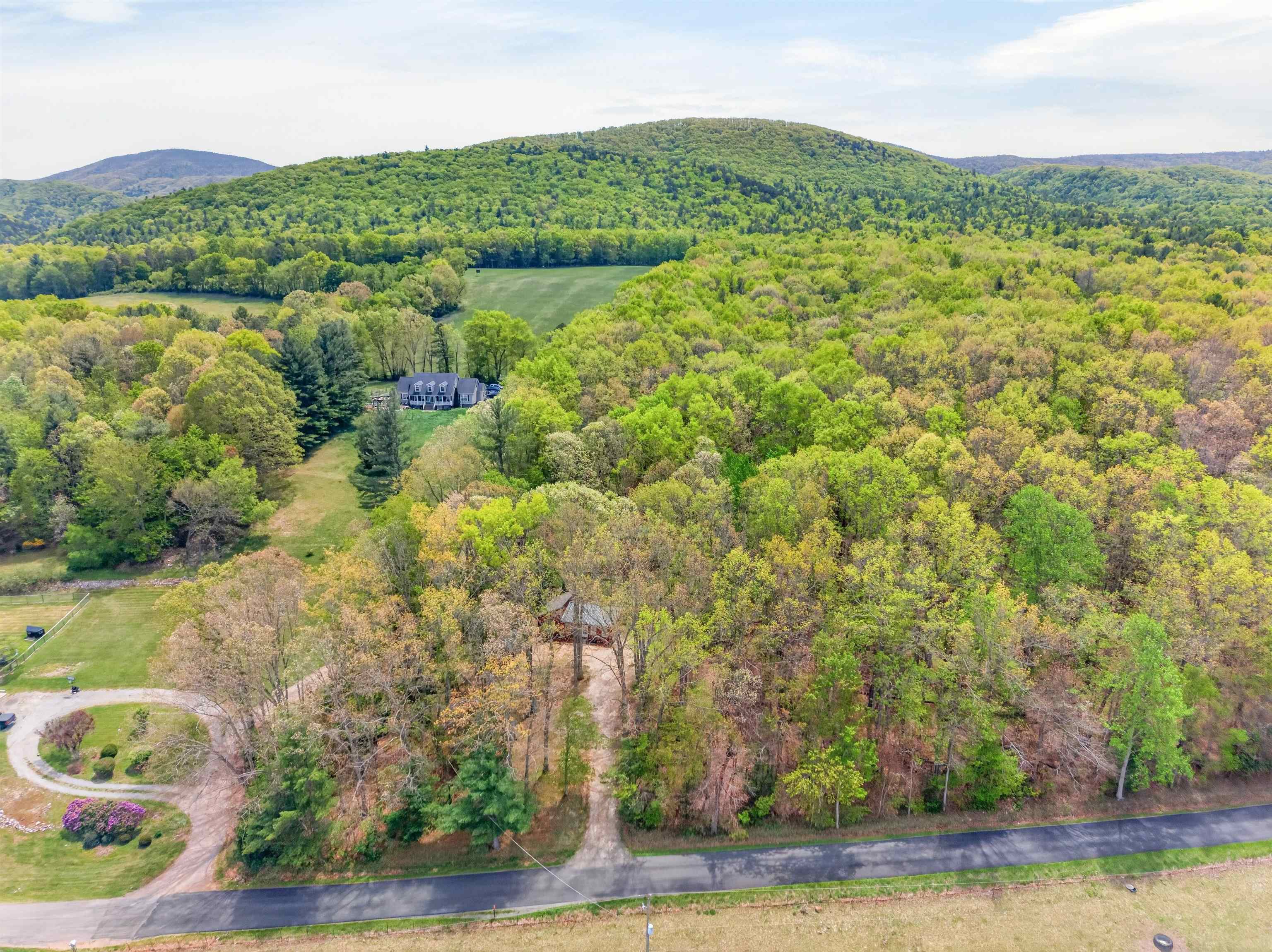 2531 Dry Road Speedwell VA 24374