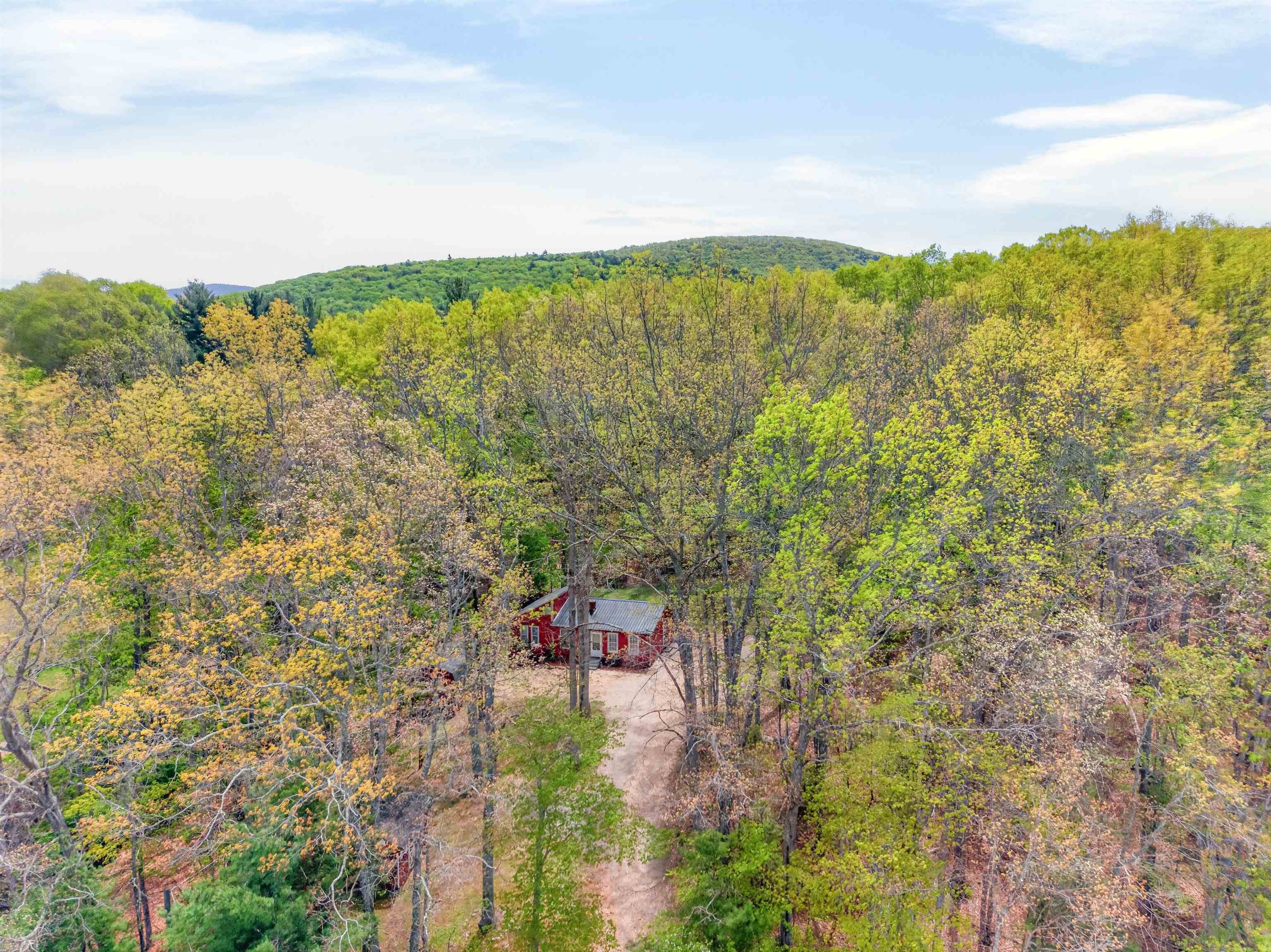 2531 Dry Road Speedwell VA 24374