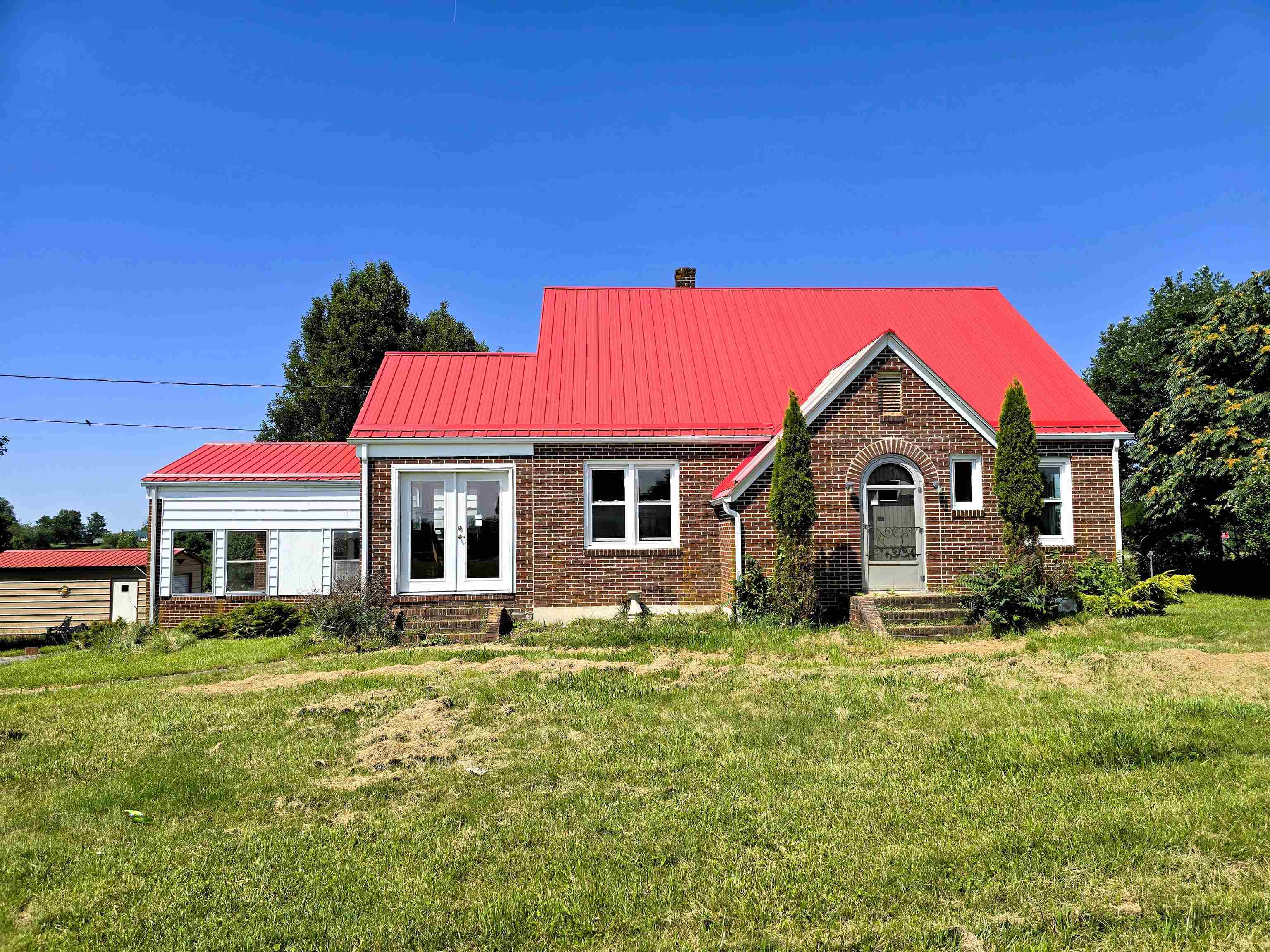 22 High Hill Road Hillsville VA 24343