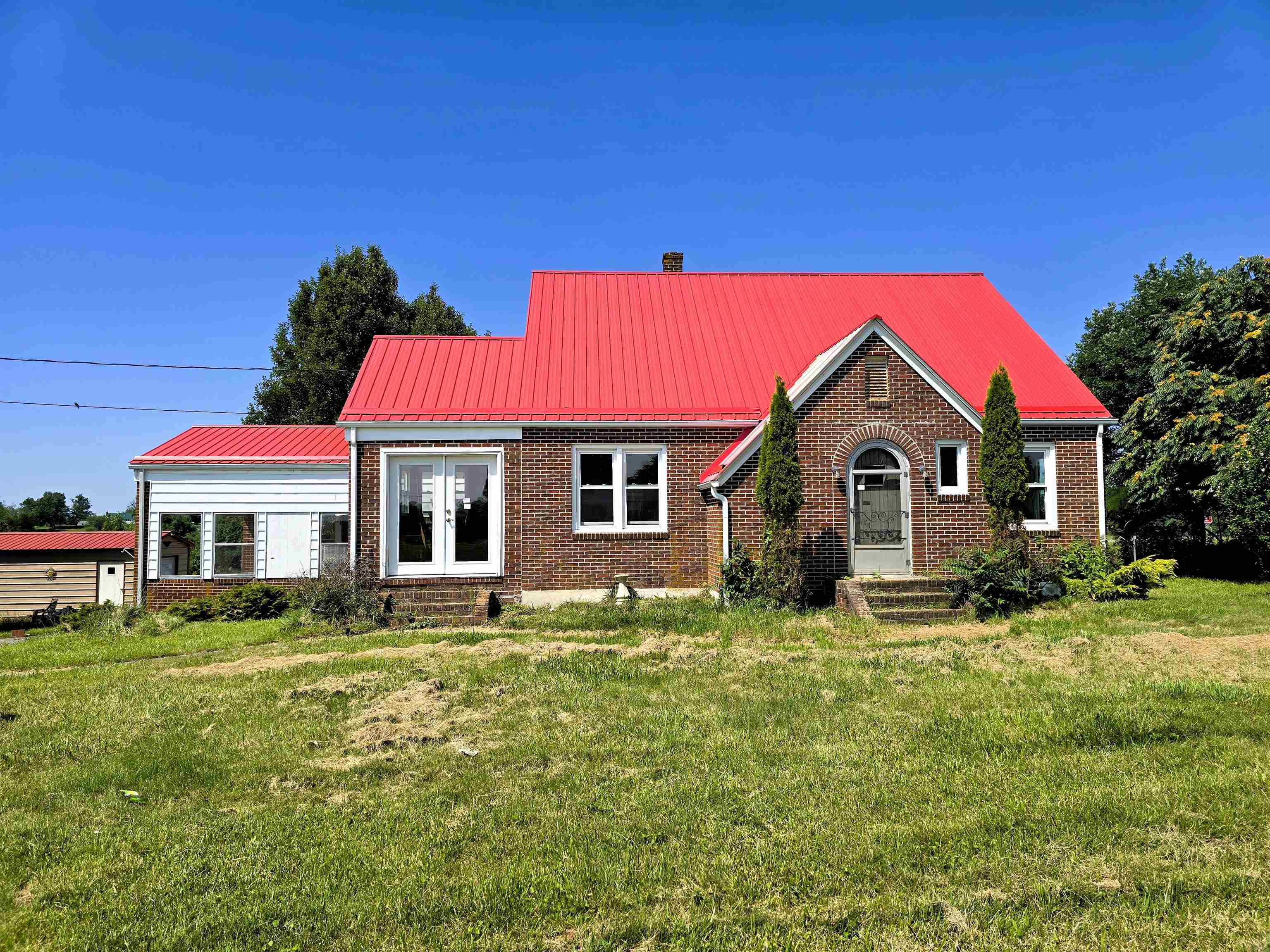 22 High Hill Road Hillsville VA 24343