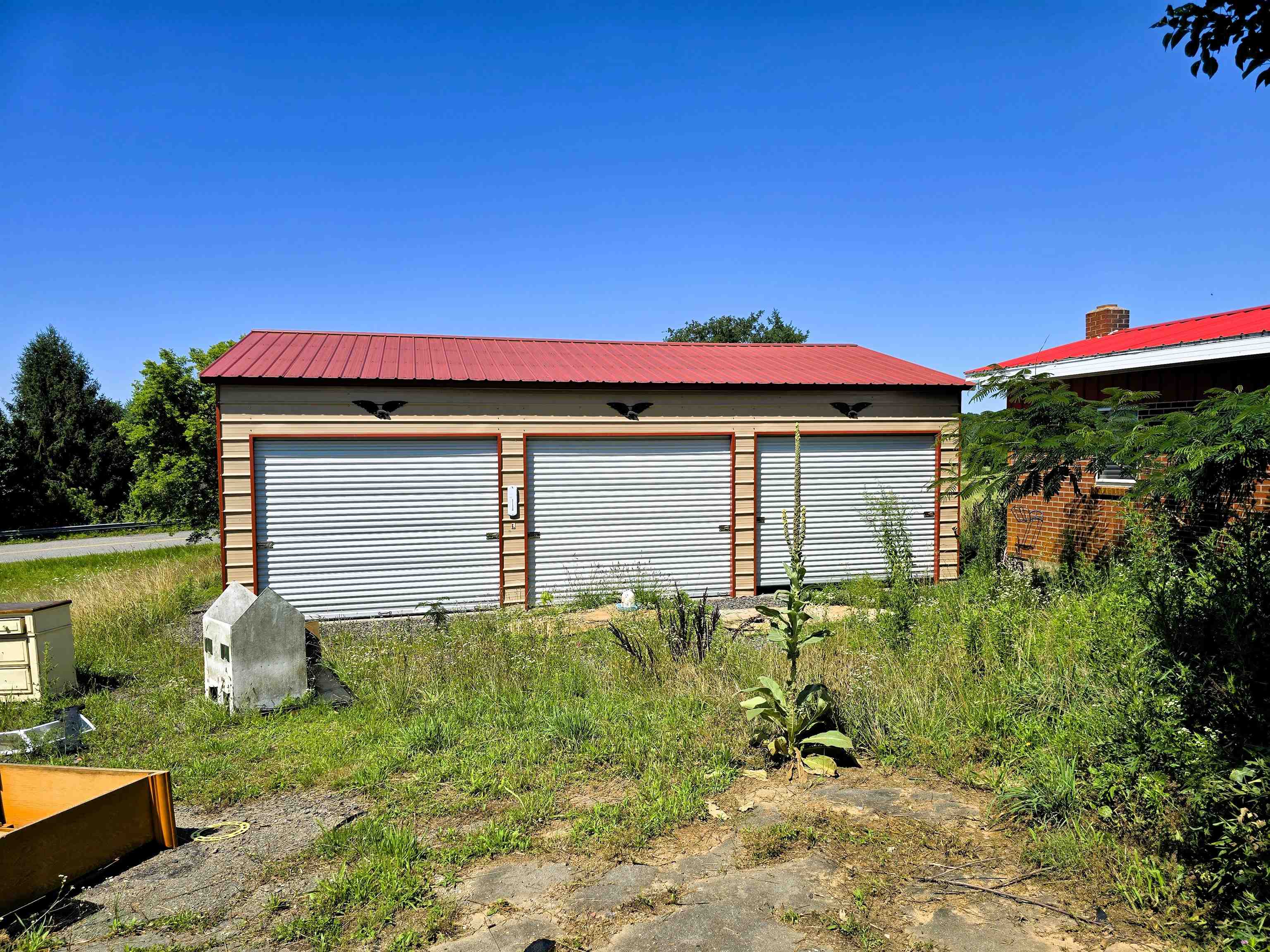 22 High Hill Road Hillsville VA 24343