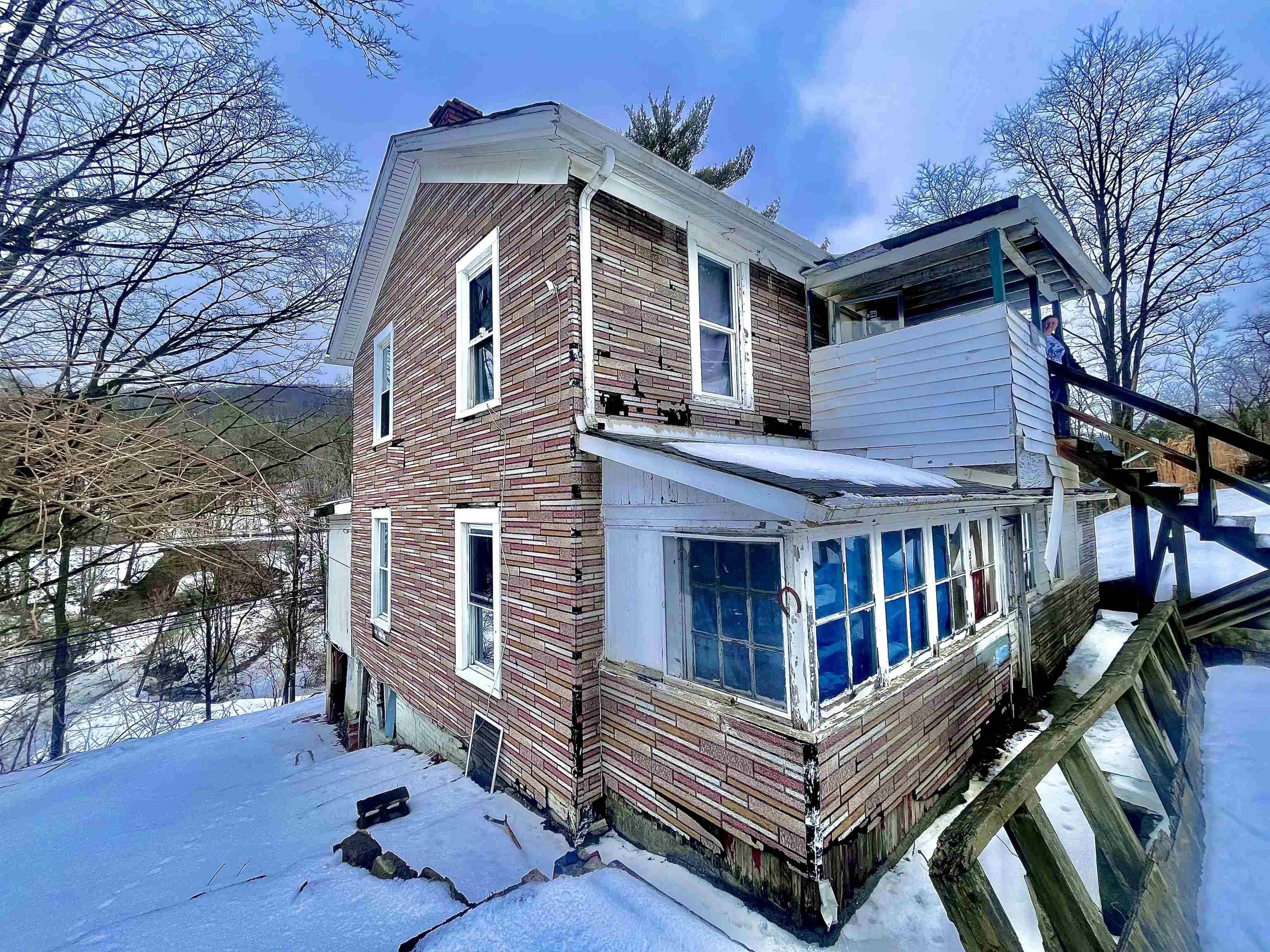 219 Virginia Avenue Bluefield VA 24605