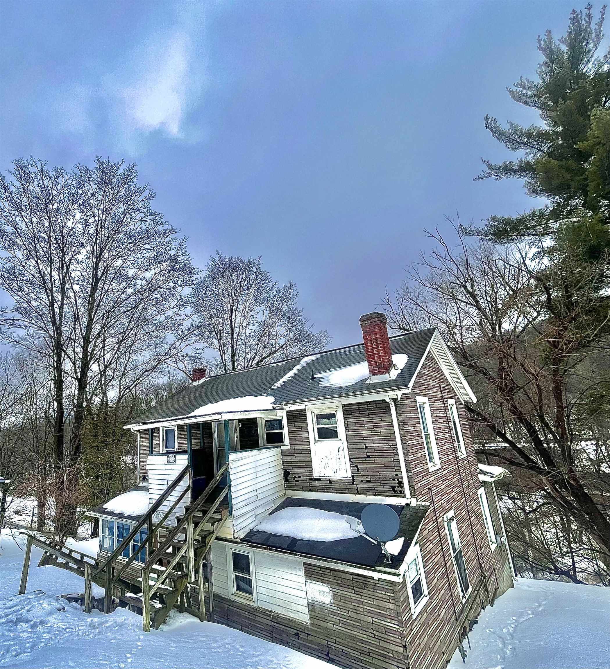 219 Virginia Avenue Bluefield VA 24605