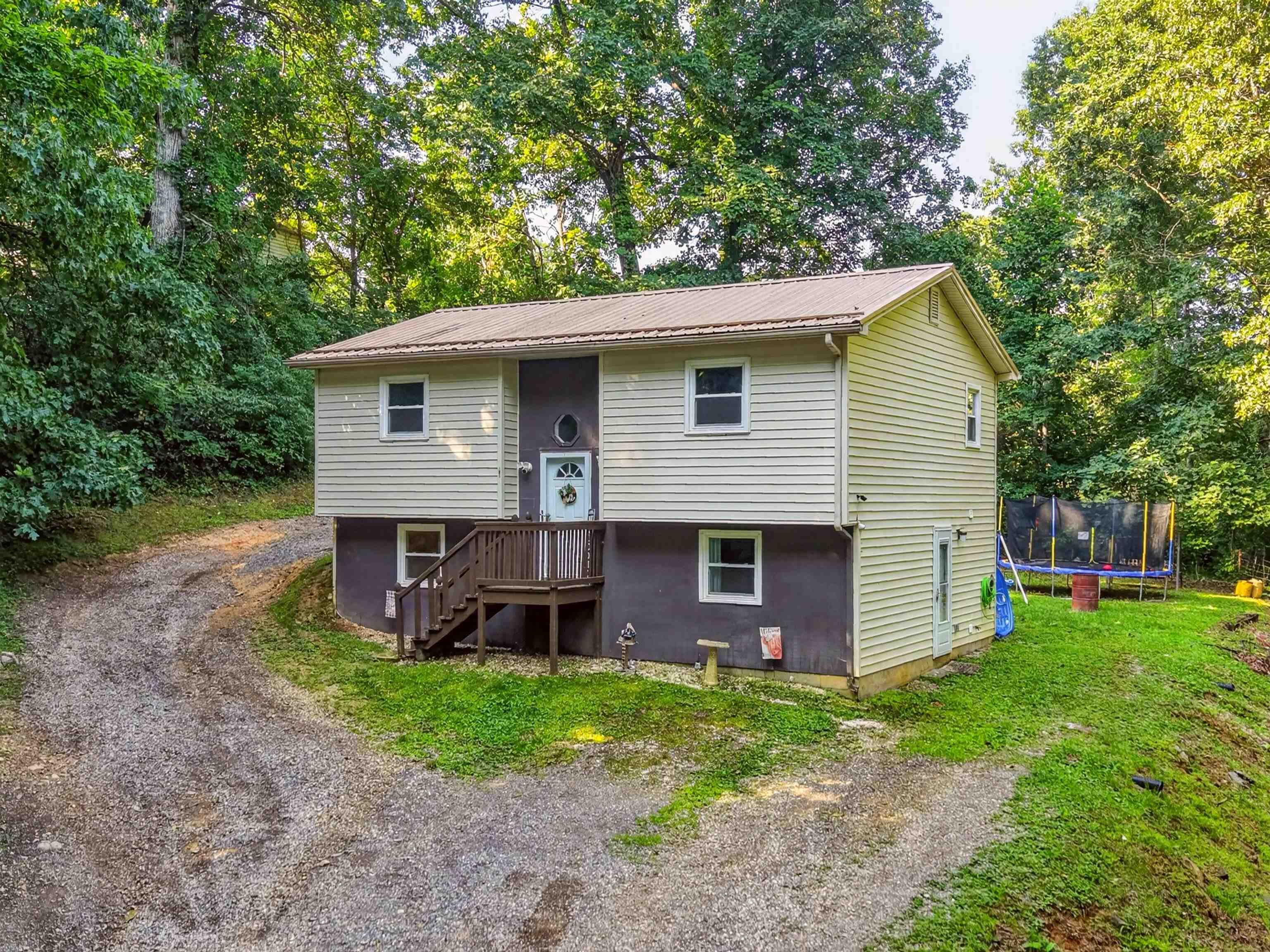 189 Pine Hollow Road Christiansburg VA 24073