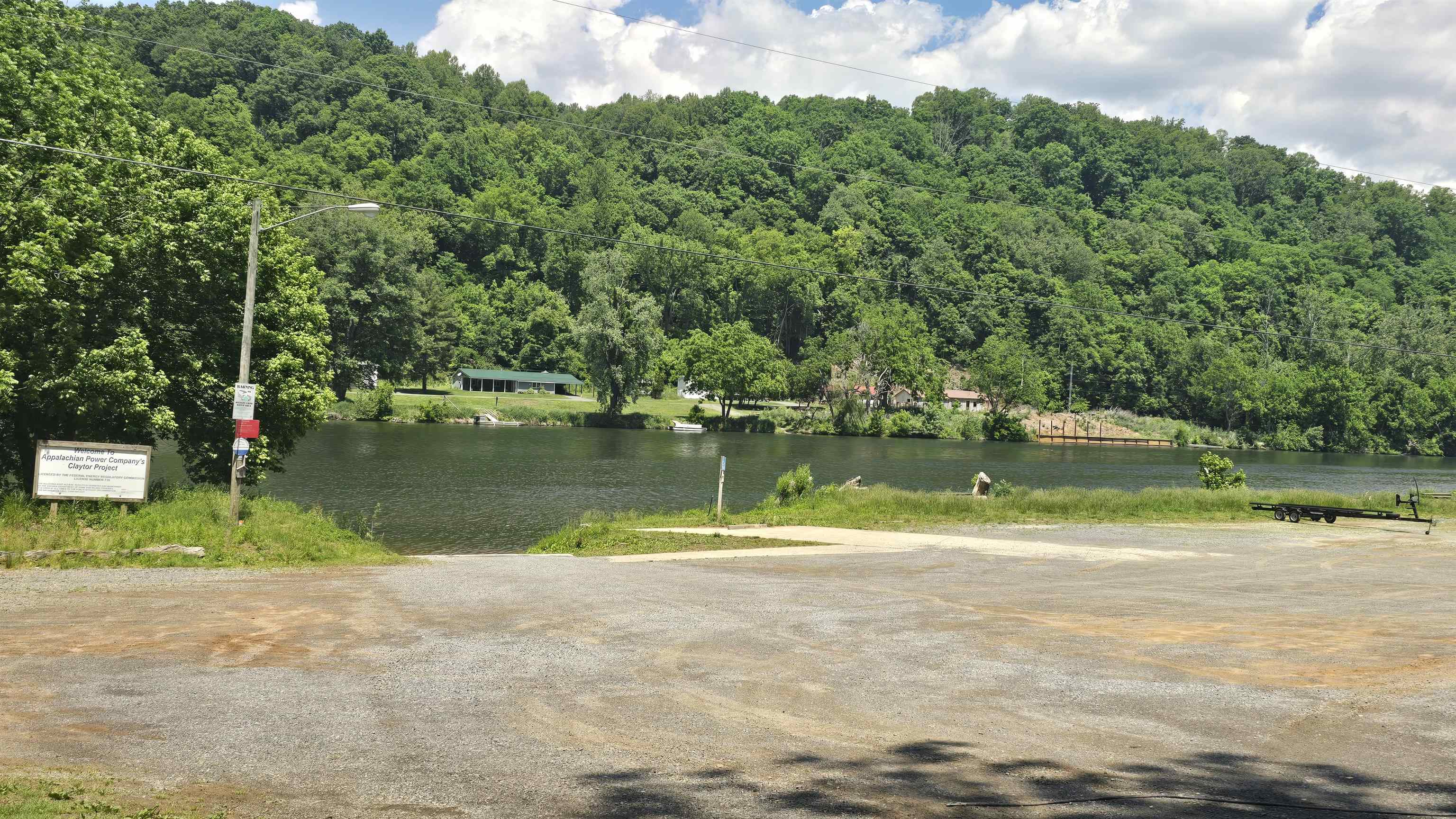 1560 Julia Simpkins Road Allisonia VA 24347