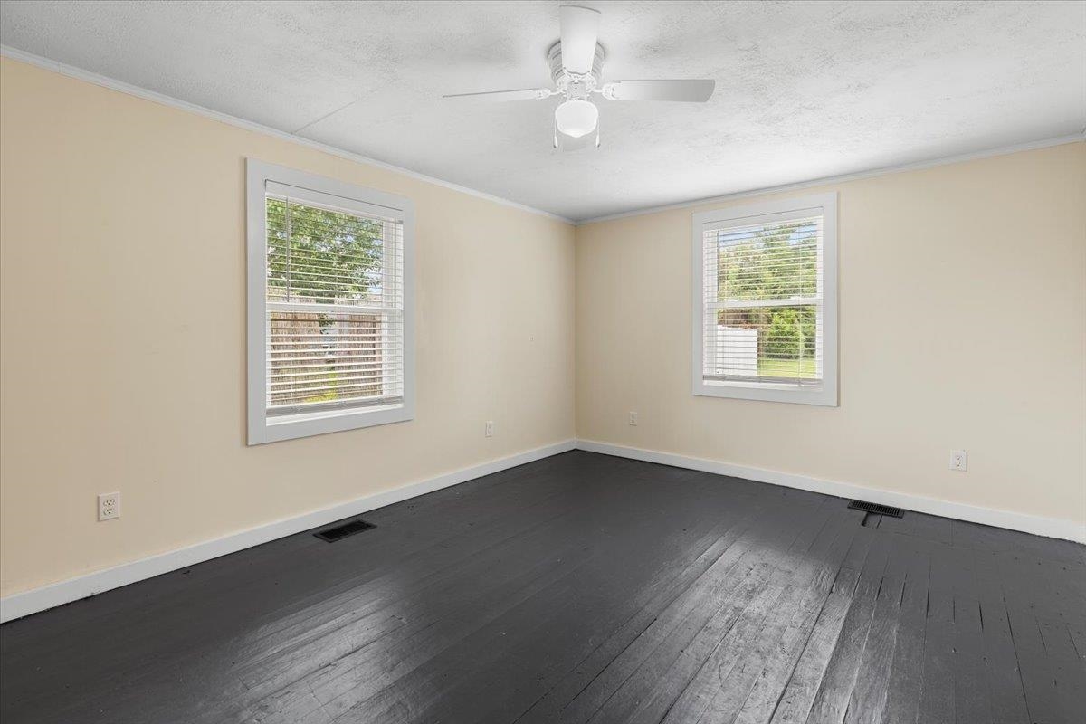 157 Jordan Street Dublin VA 24084