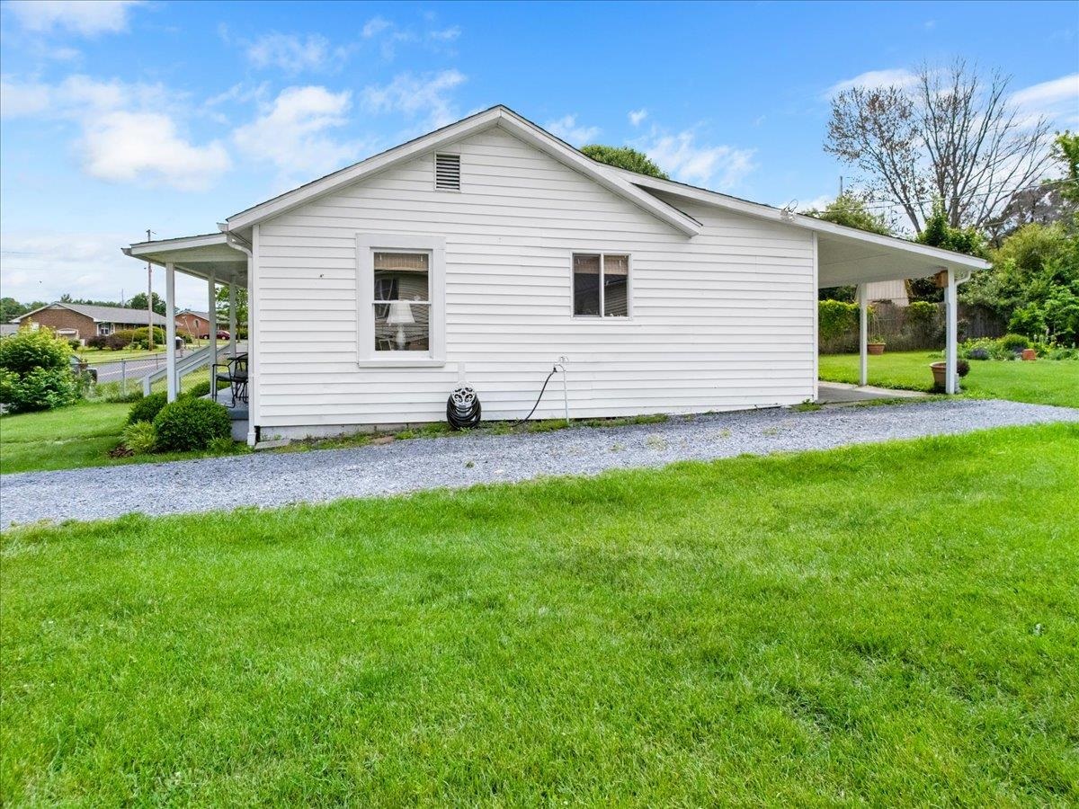 157 Jordan Street Dublin VA 24084