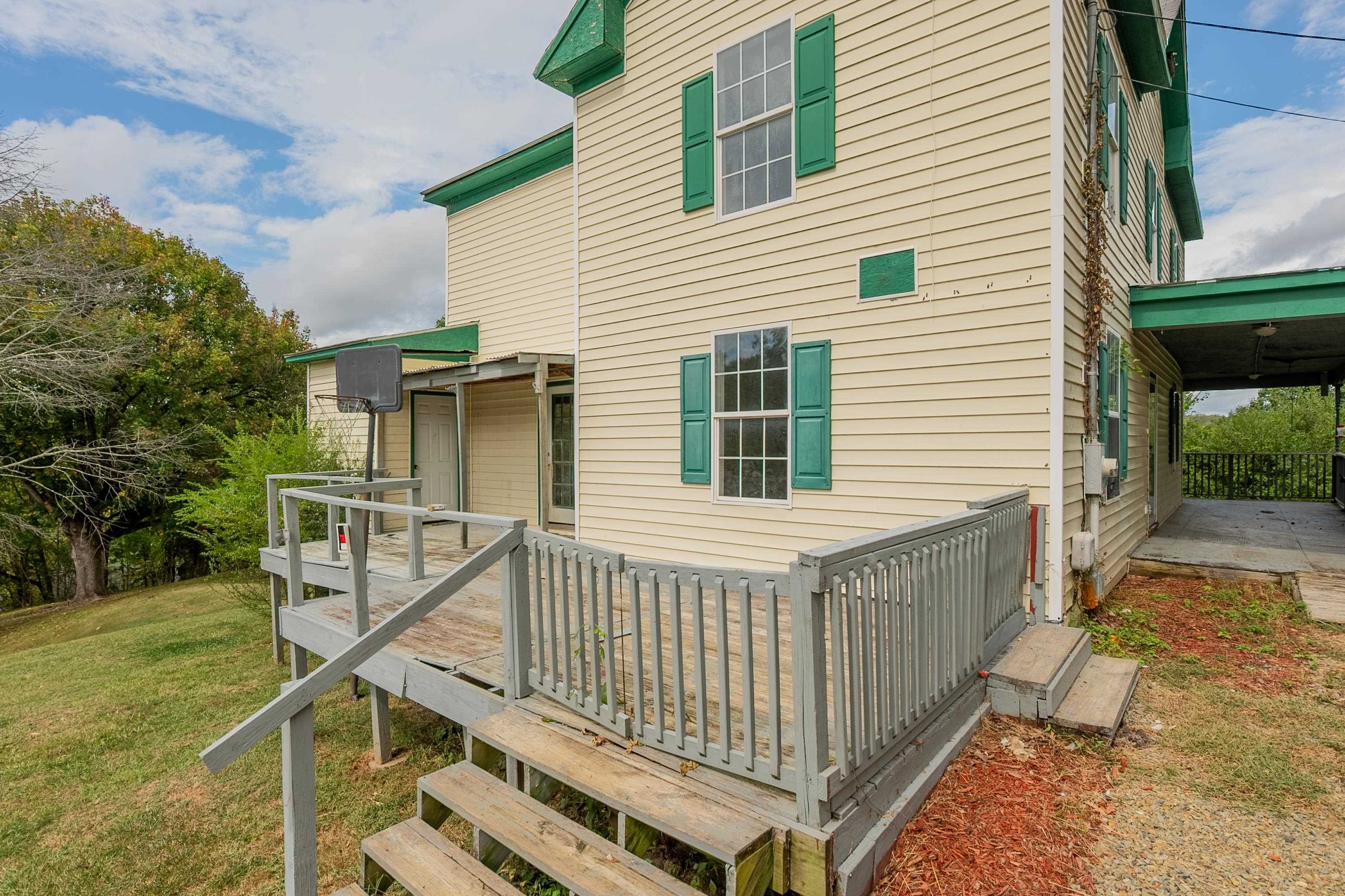 128 Lexington Avenue Pulaski VA 24301