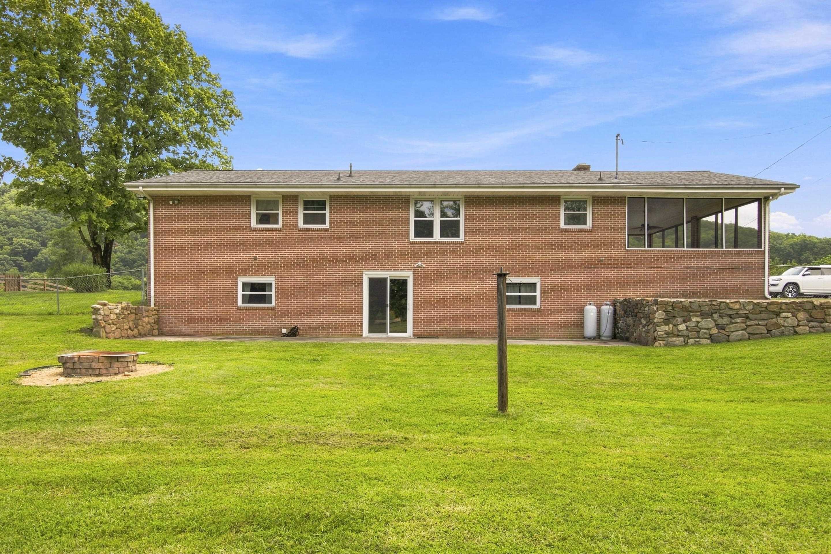 6219 Joyce Lane Salem VA 24153
