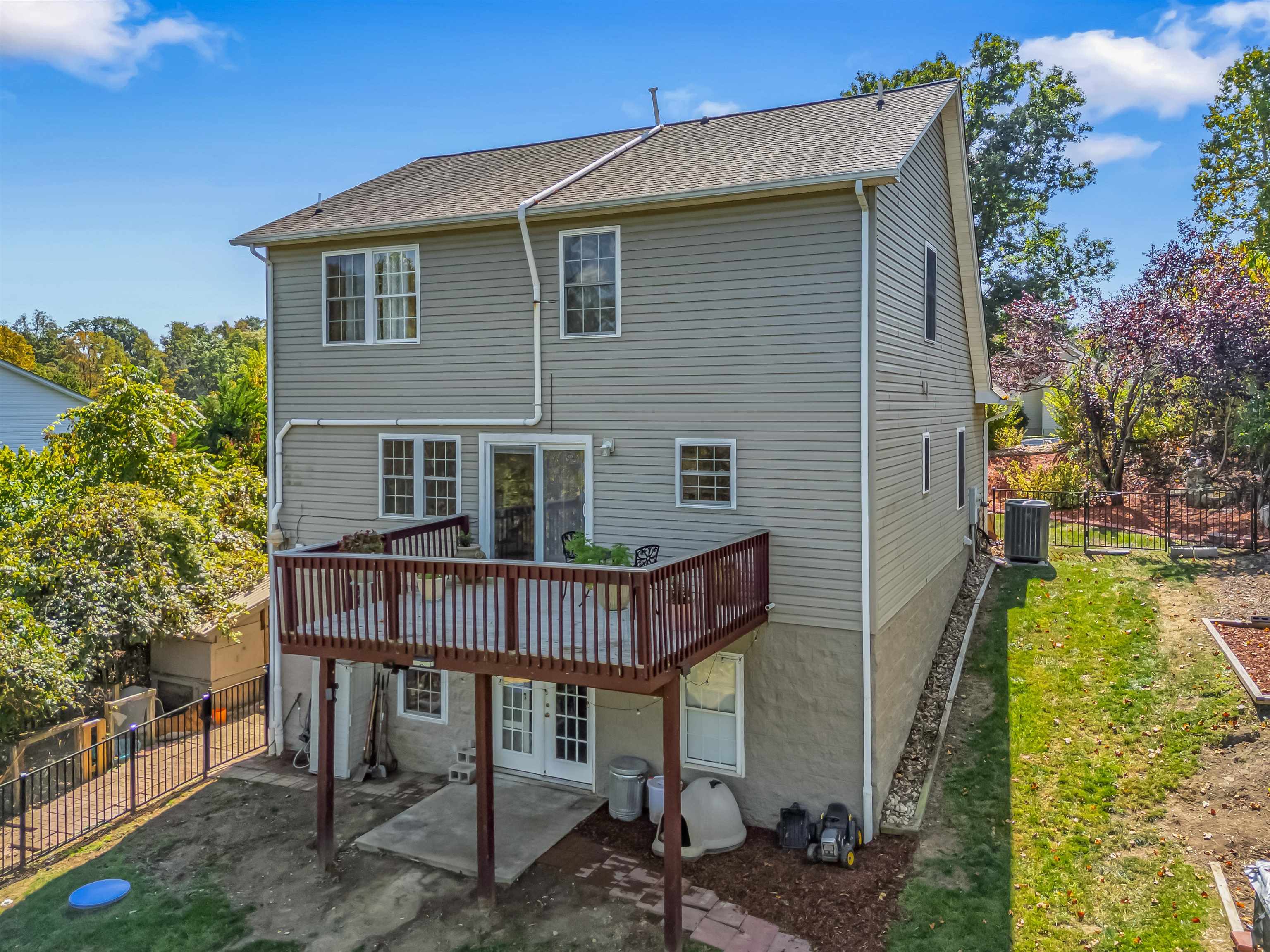 20 Woodridge Drive Christiansburg VA 24073