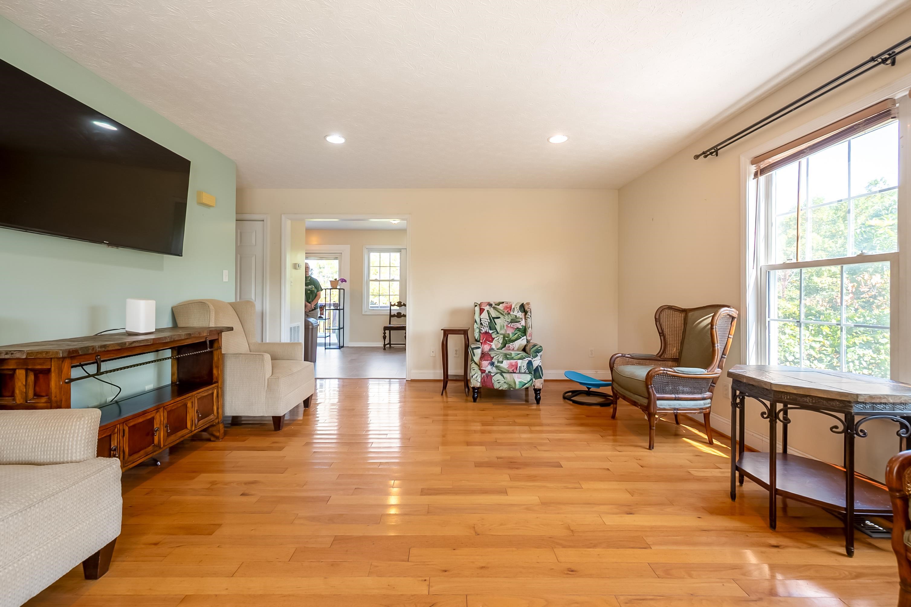 20 Woodridge Drive Christiansburg VA 24073