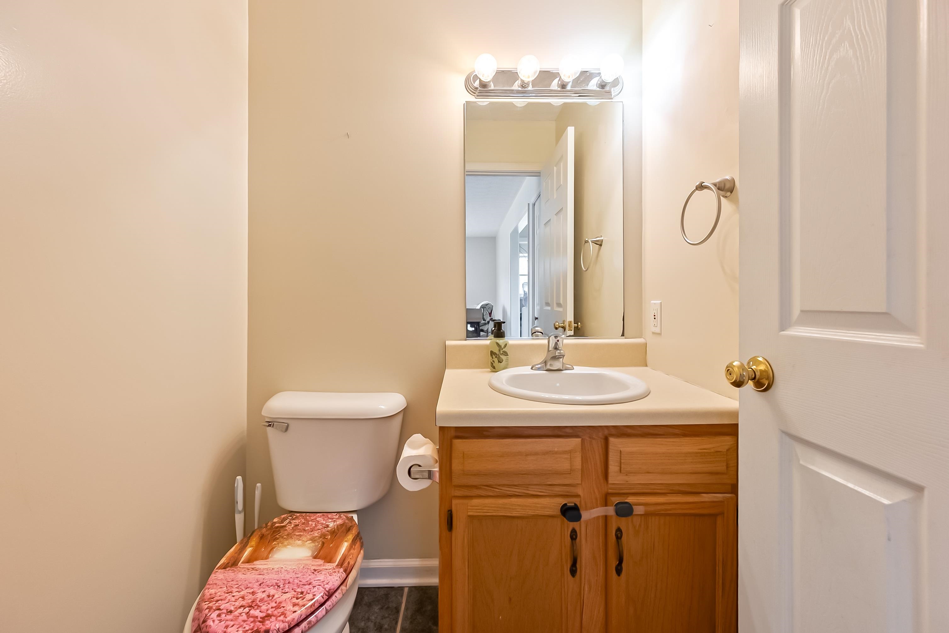 20 Woodridge Drive Christiansburg VA 24073