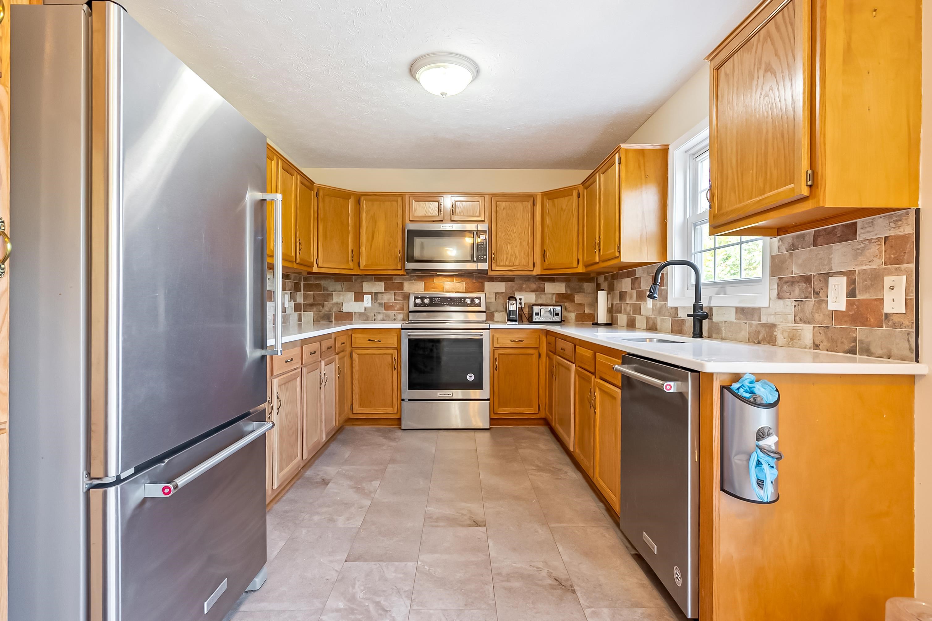 20 Woodridge Drive Christiansburg VA 24073