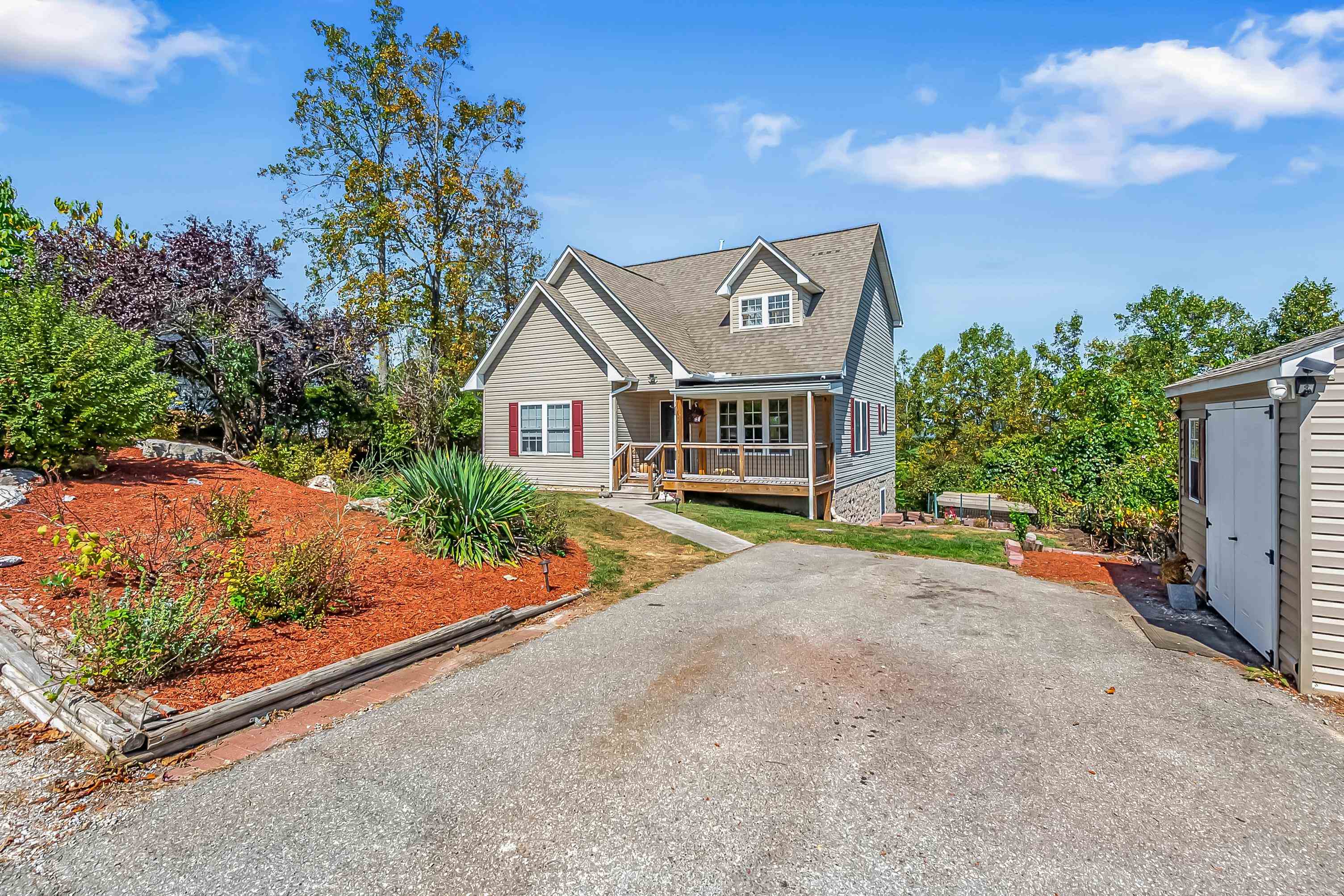 20 Woodridge Drive Christiansburg VA 24073