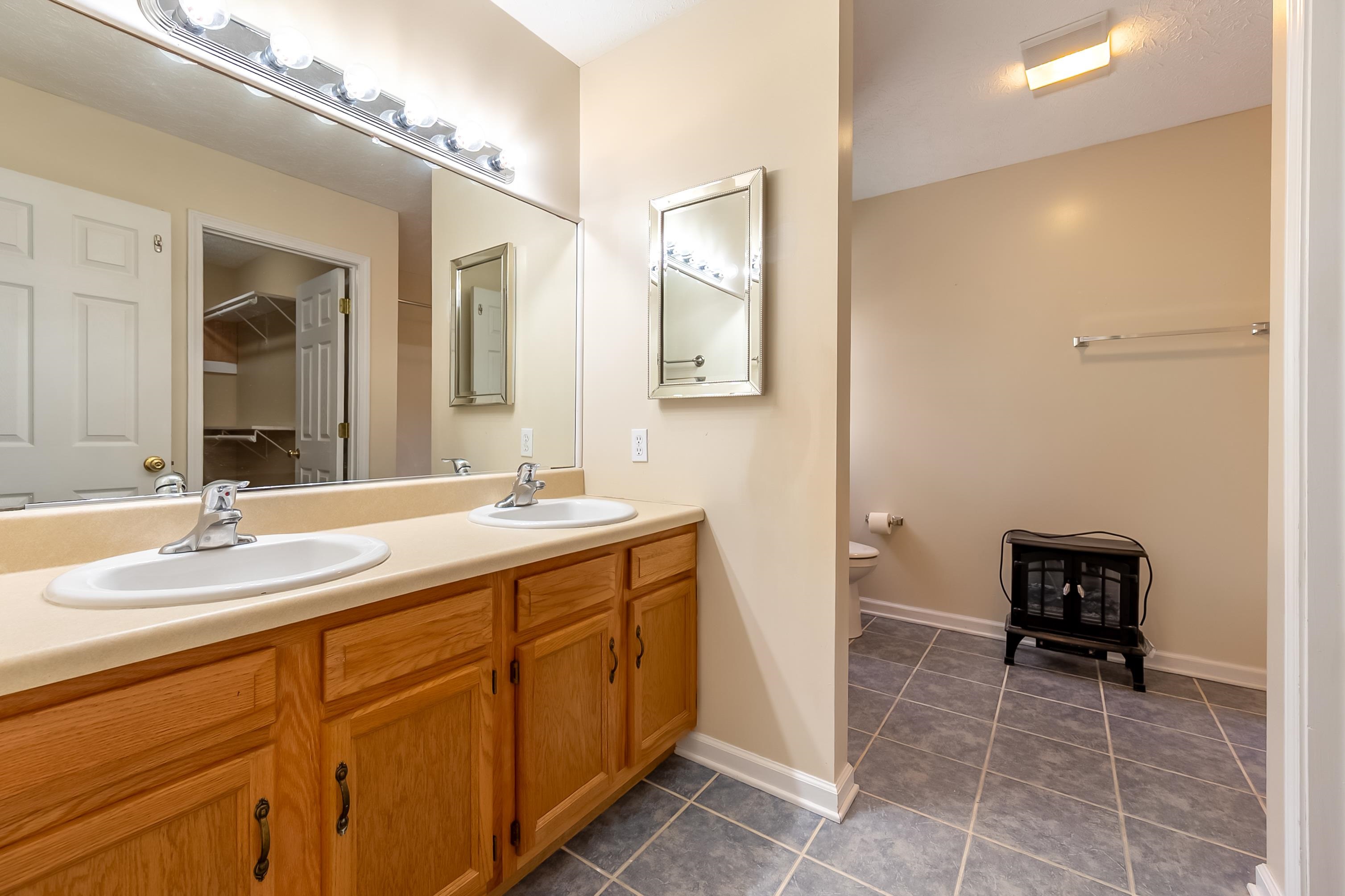 20 Woodridge Drive Christiansburg VA 24073