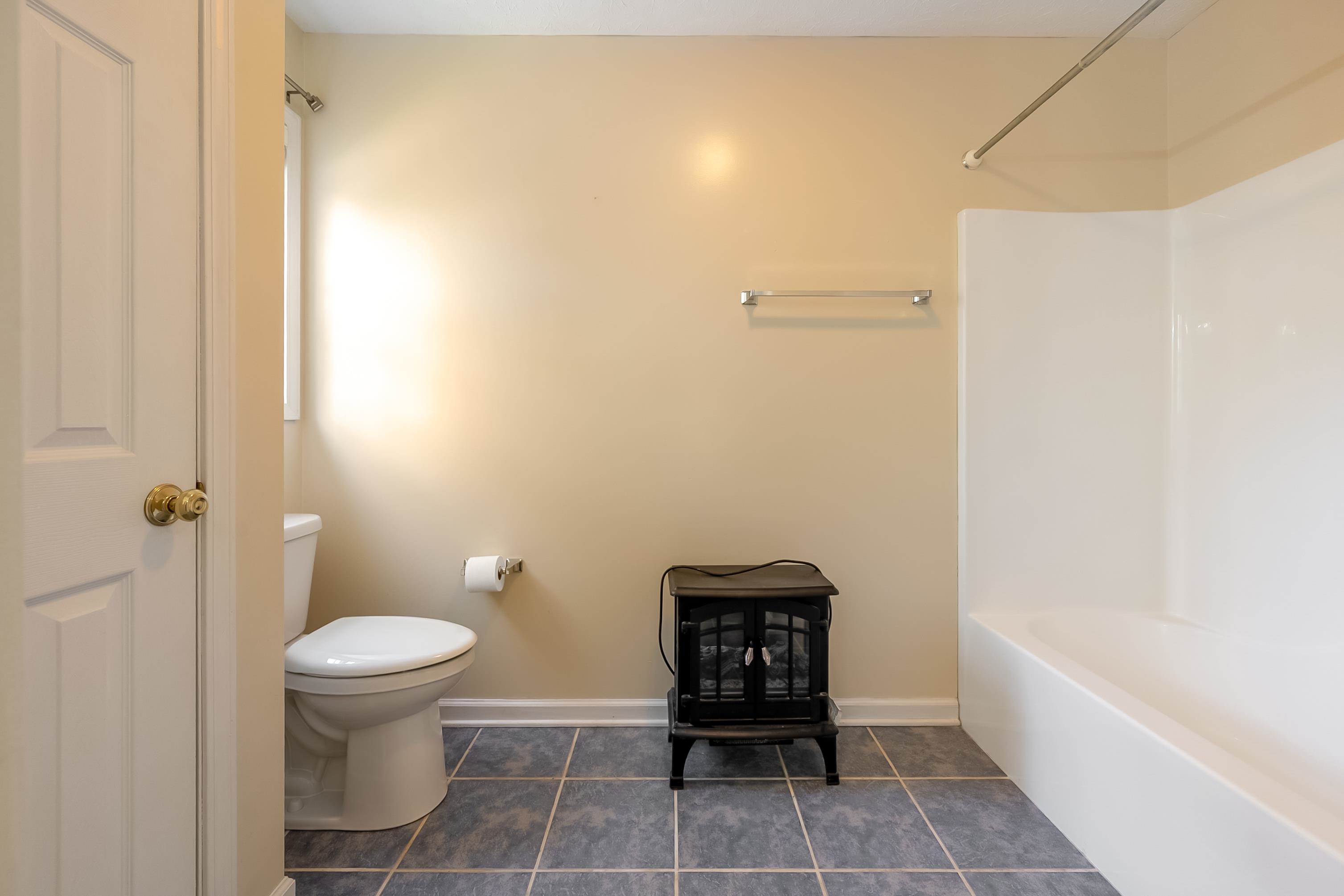 20 Woodridge Drive Christiansburg VA 24073