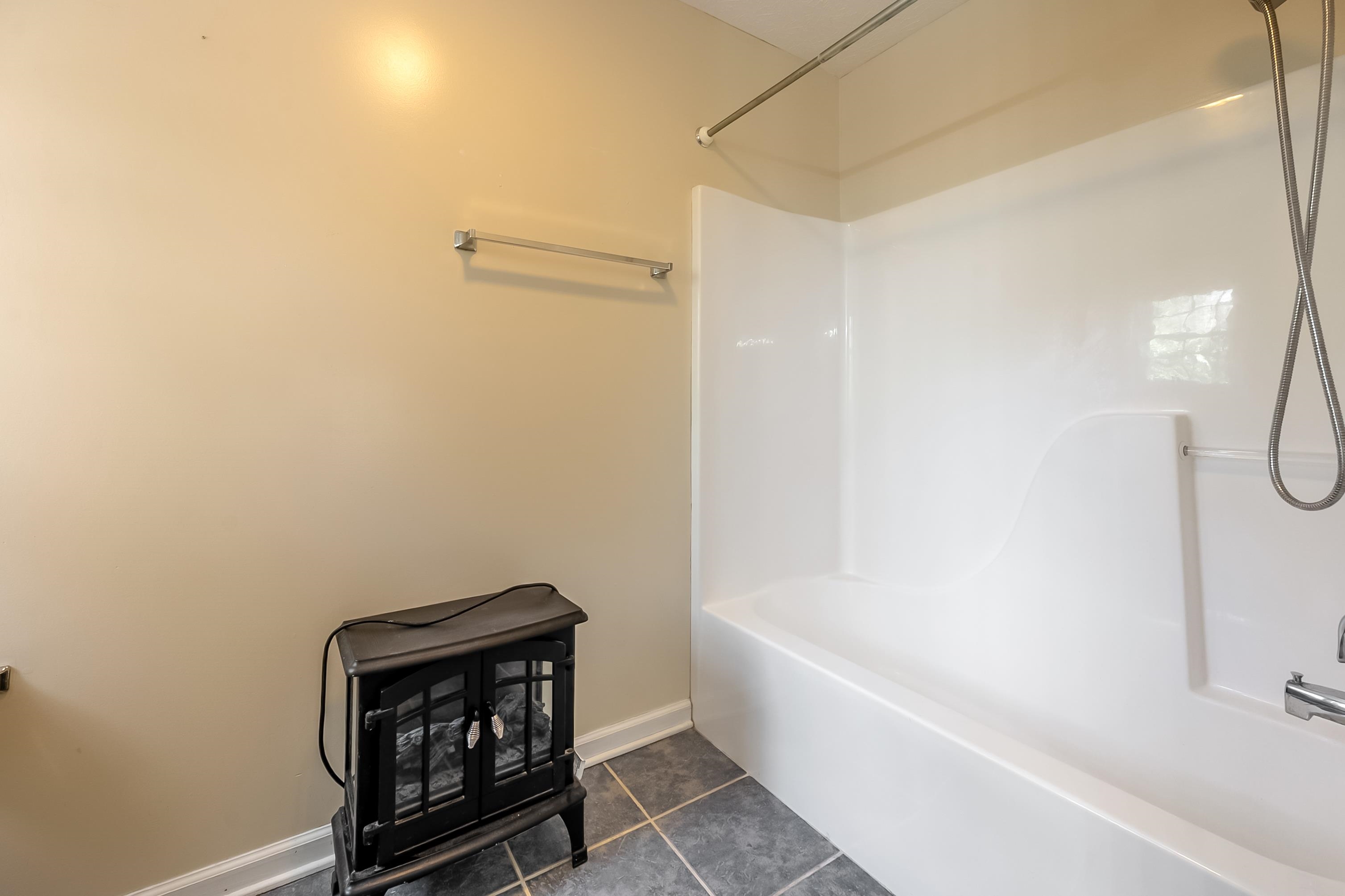 20 Woodridge Drive Christiansburg VA 24073