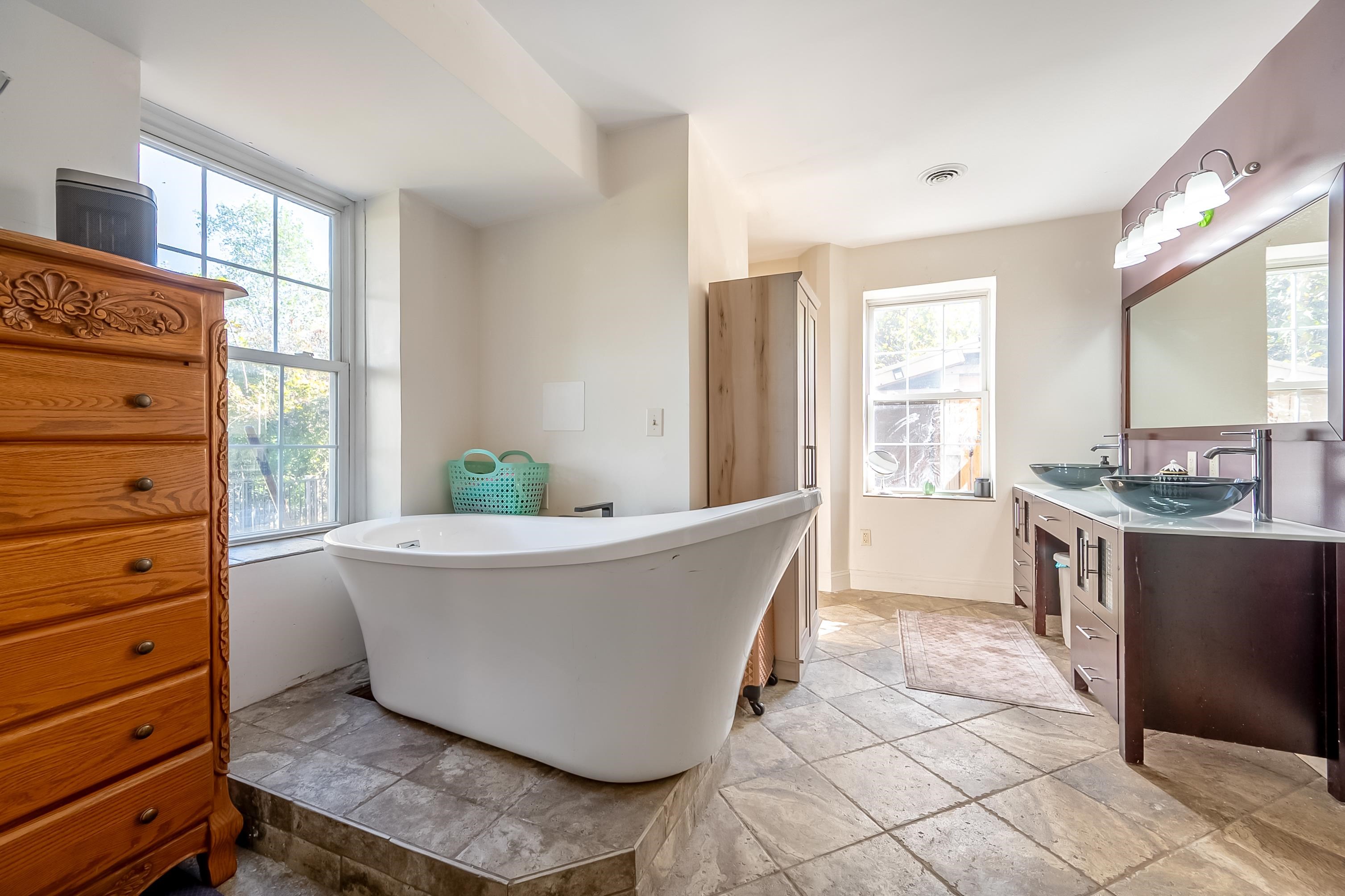 20 Woodridge Drive Christiansburg VA 24073