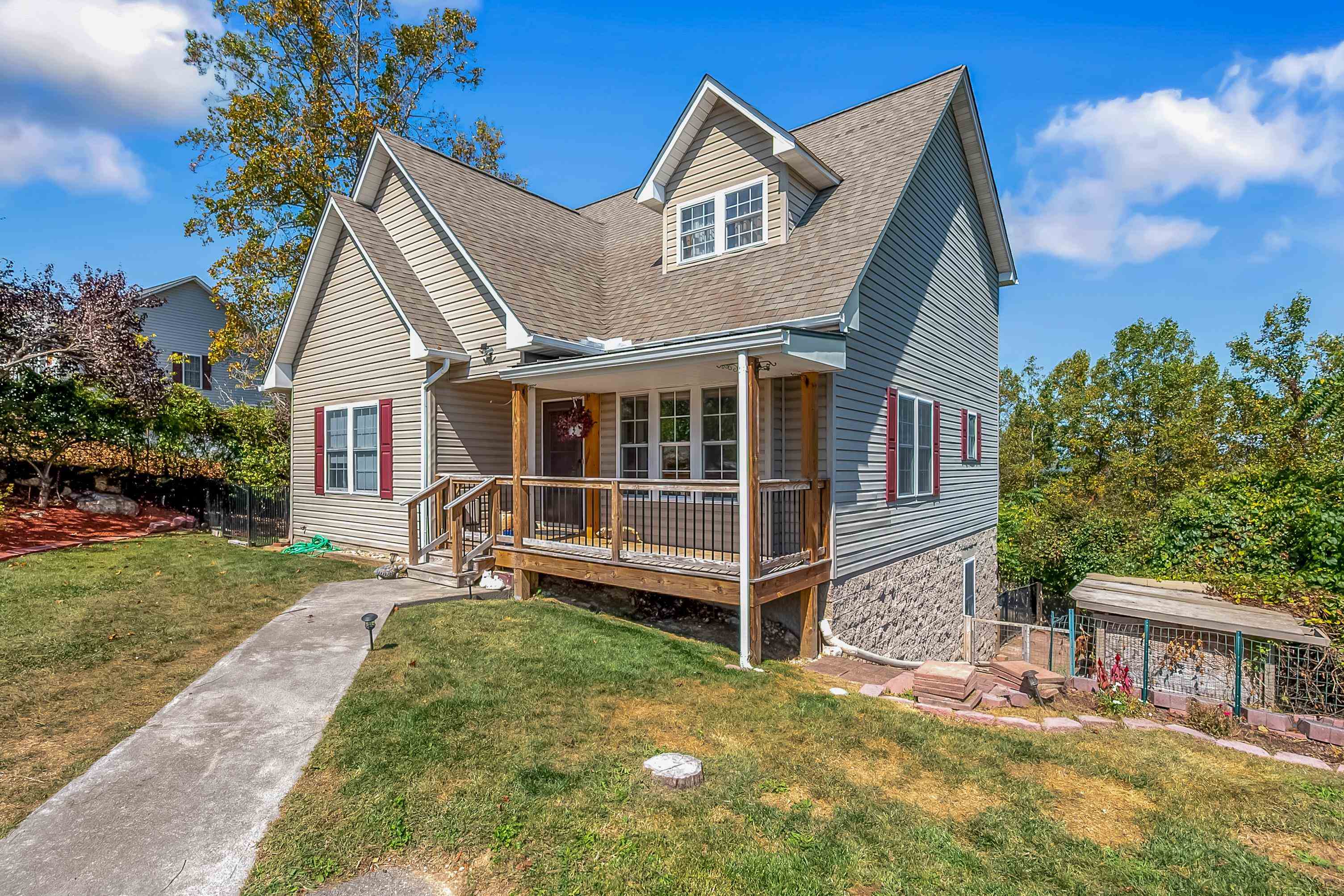 20 Woodridge Drive Christiansburg VA 24073