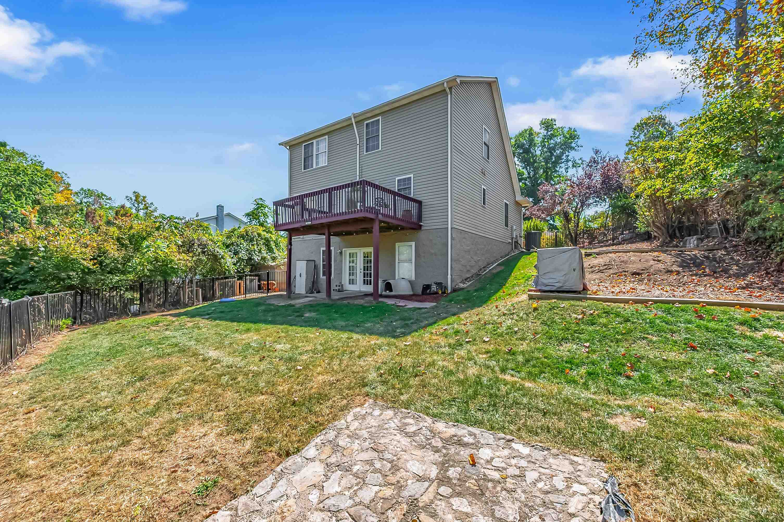 20 Woodridge Drive Christiansburg VA 24073