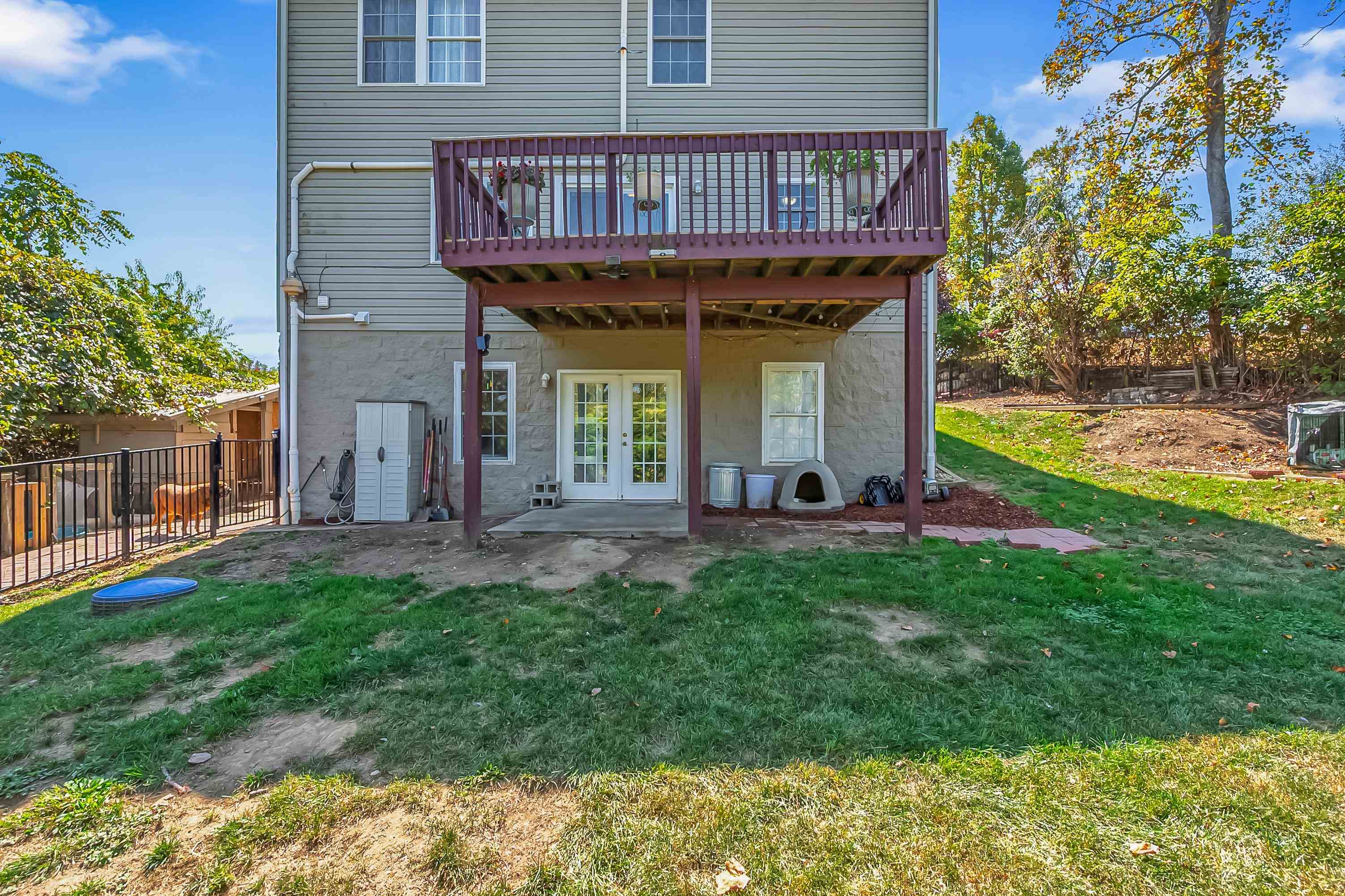 20 Woodridge Drive Christiansburg VA 24073