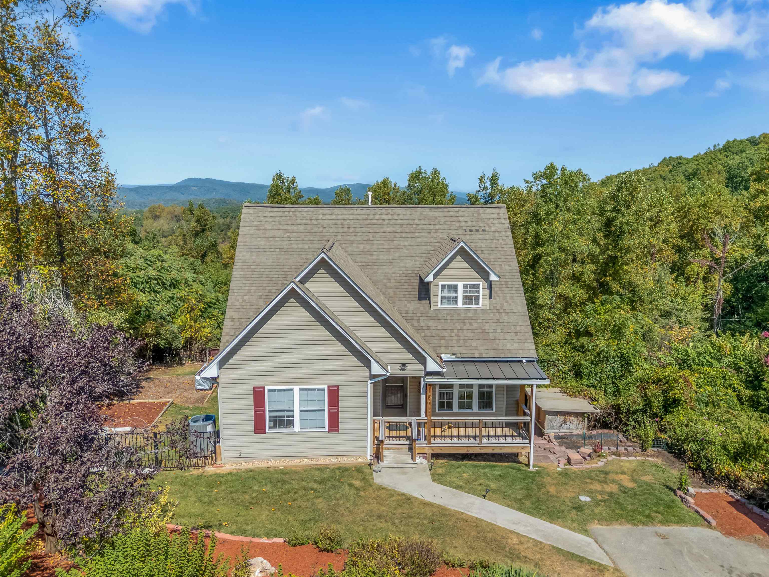 20 Woodridge Drive Christiansburg VA 24073