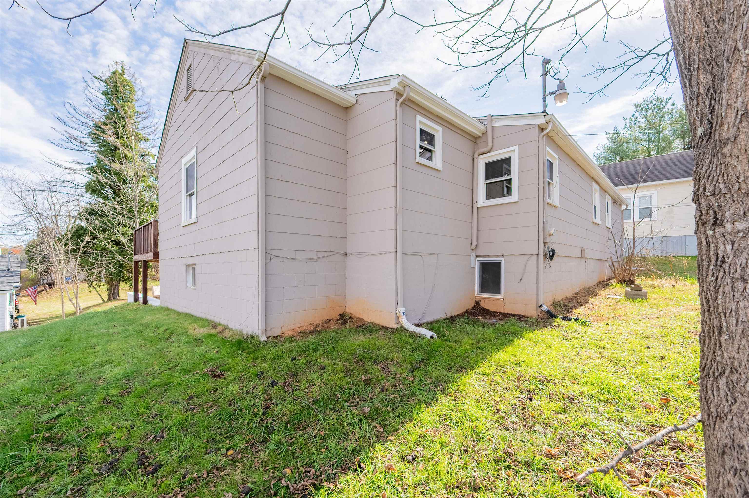 110 Semones Street Hillsville VA 24343