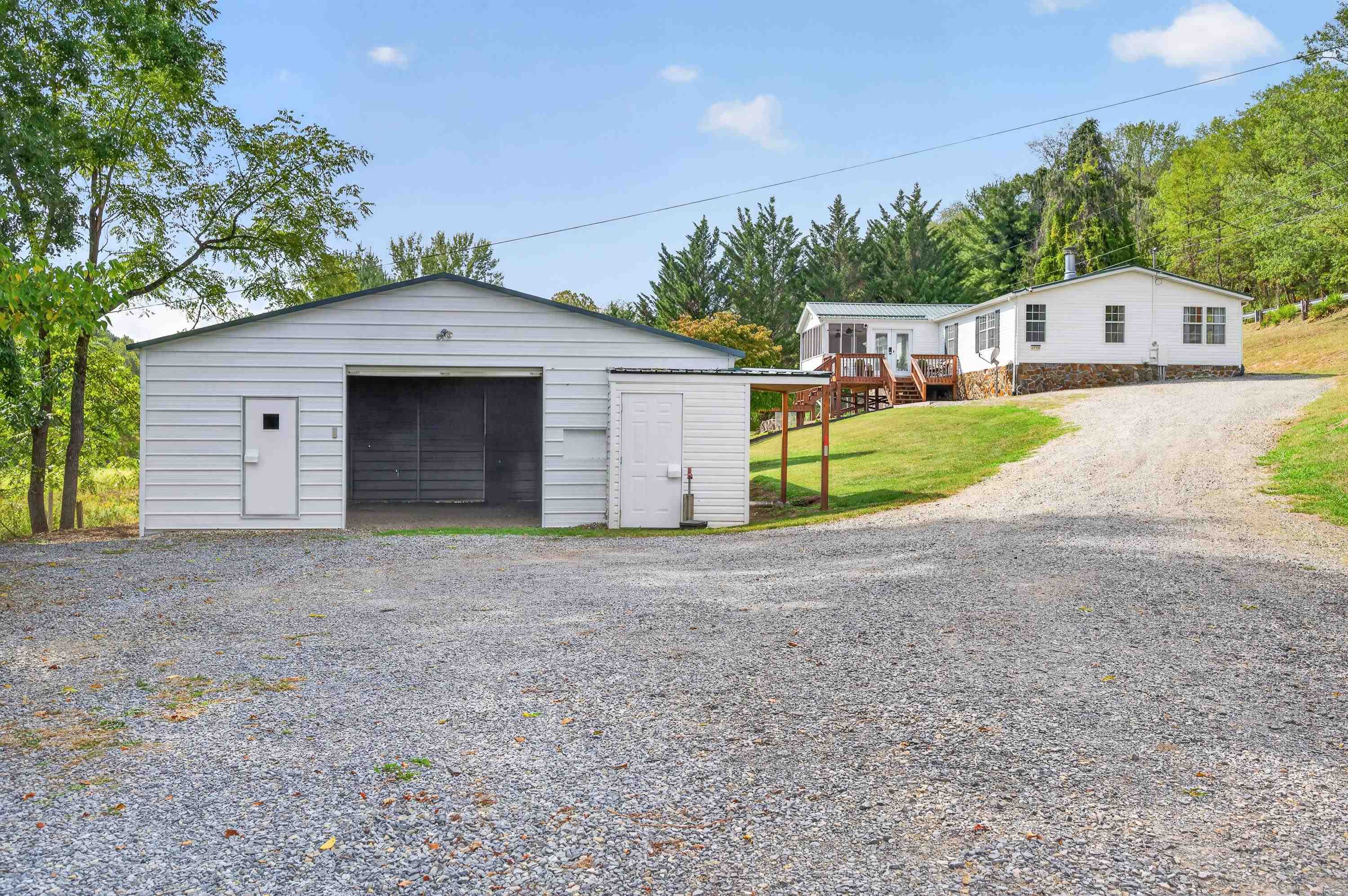 6750 Post Office Lane Parrott VA 24132