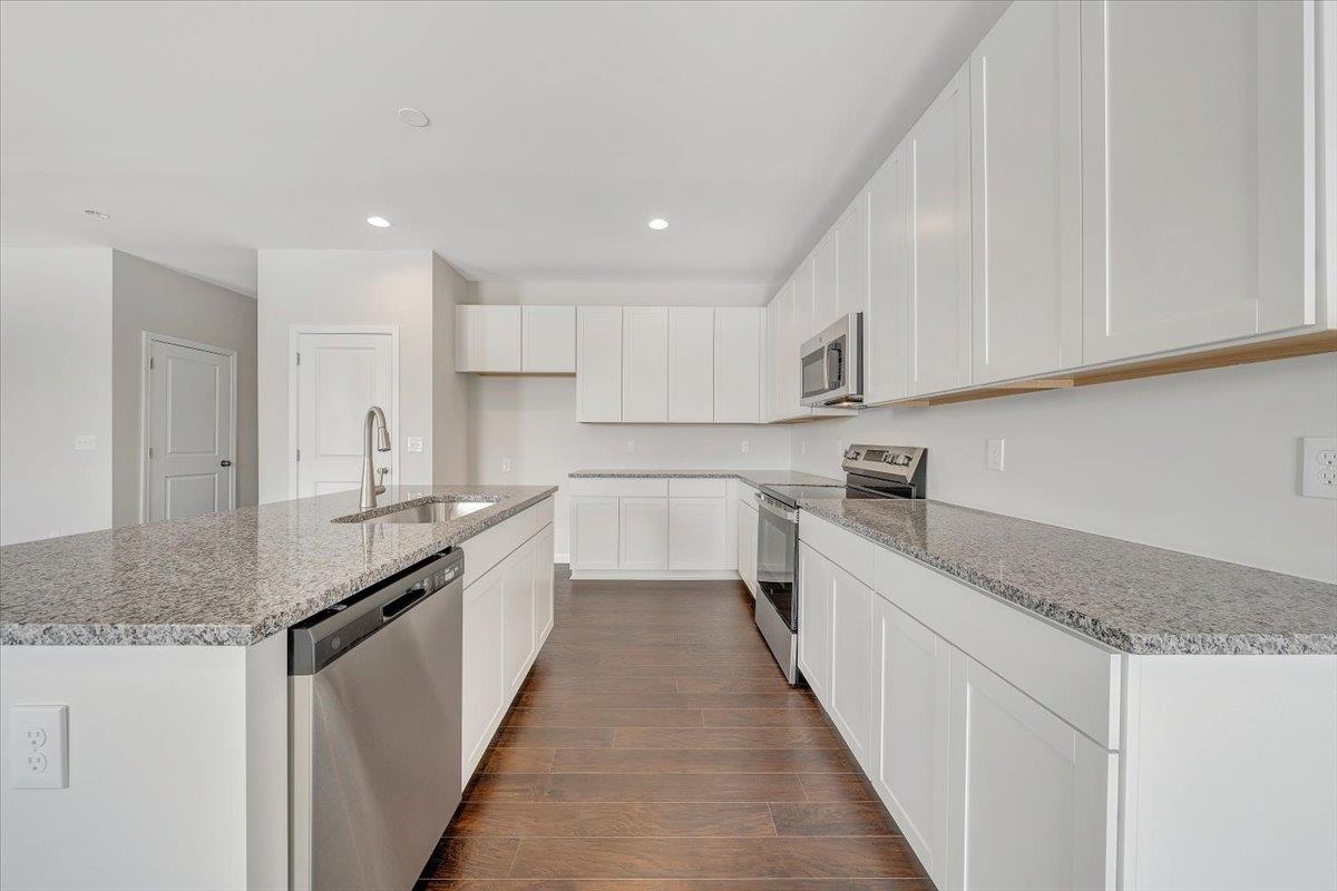 7380 King's Pointe Drive Fairlawn VA 24141