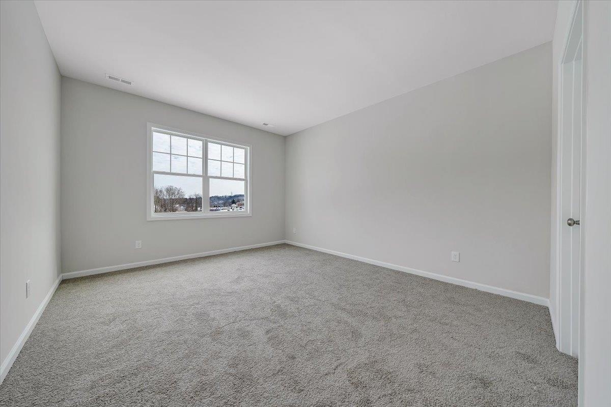 7380 King's Pointe Drive Fairlawn VA 24141