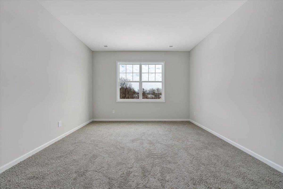 7380 King's Pointe Drive Fairlawn VA 24141