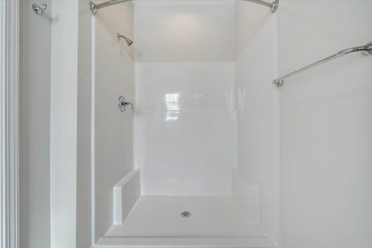 7380 King's Pointe Drive Fairlawn VA 24141