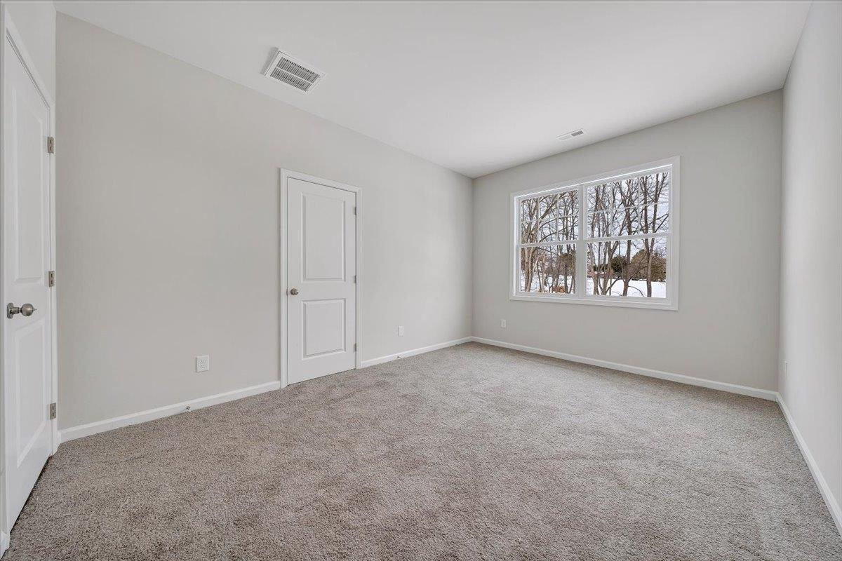 7380 King's Pointe Drive Fairlawn VA 24141