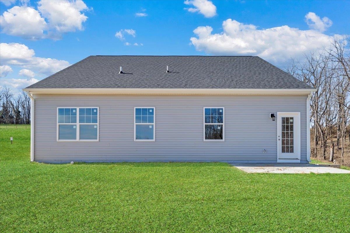 7380 King's Pointe Drive Fairlawn VA 24141