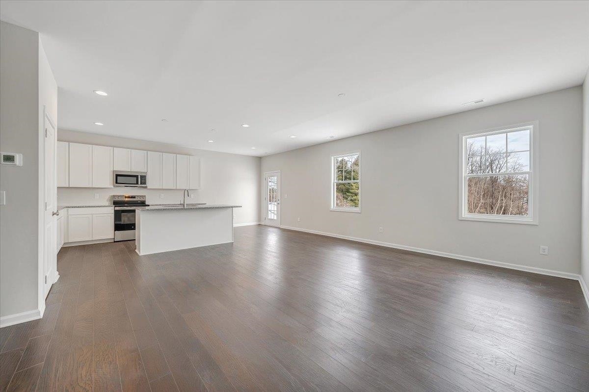 7380 King's Pointe Drive Fairlawn VA 24141