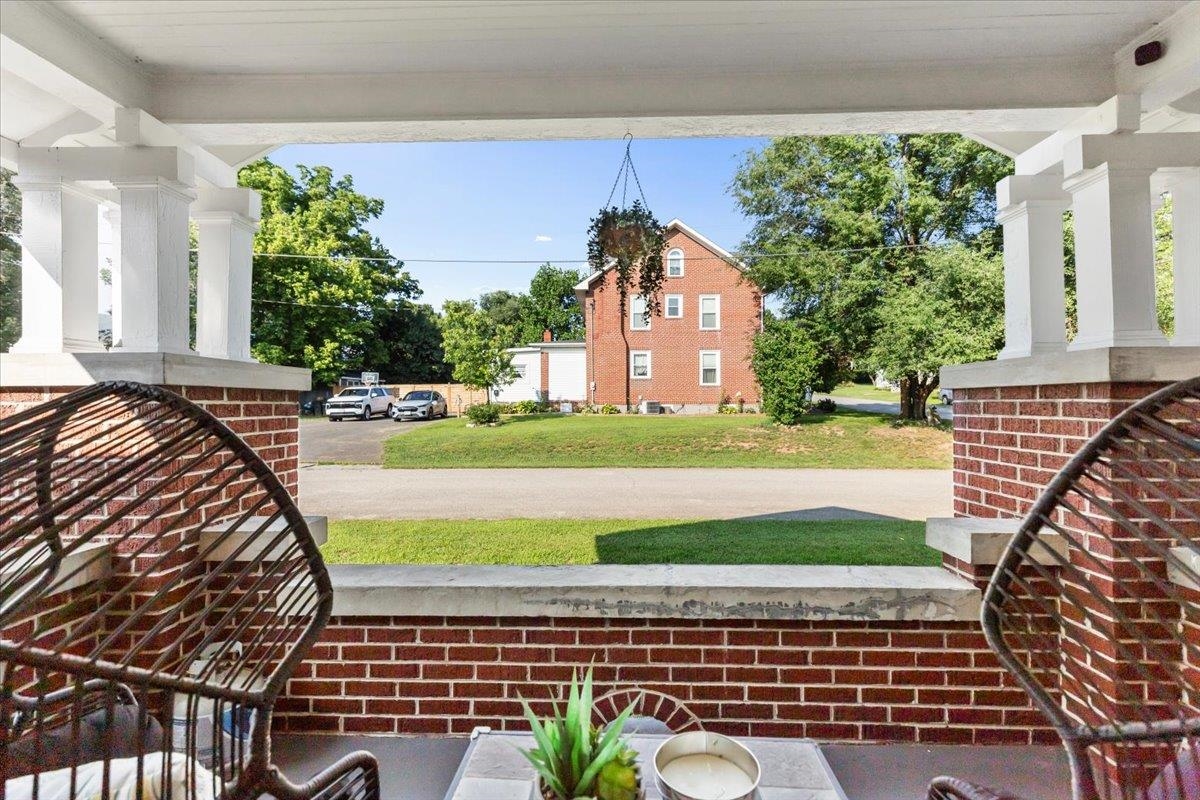 511 Westview Street Narrows VA 24124