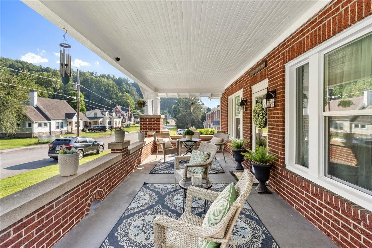 511 Westview Street Narrows VA 24124