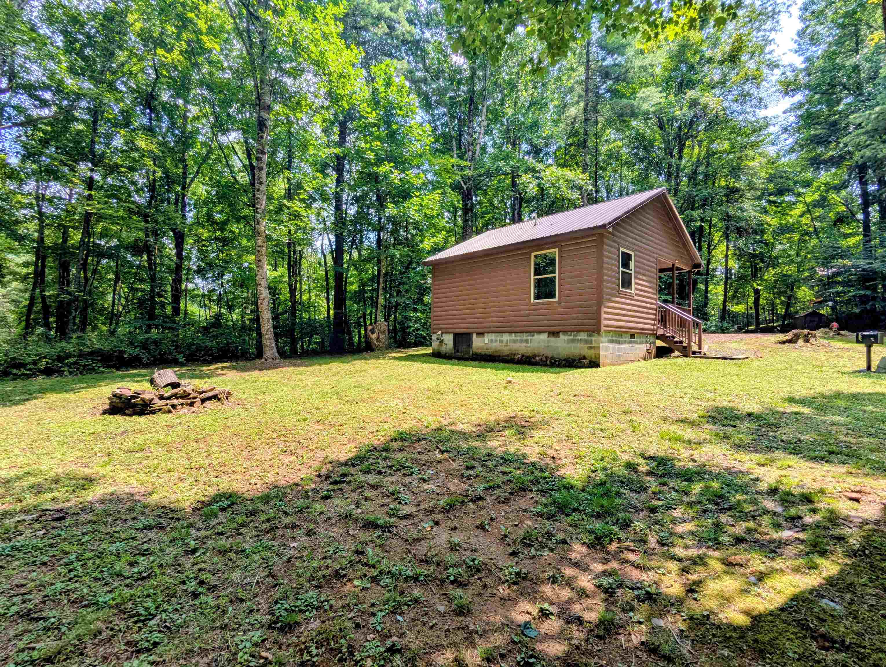 135 & 137 Halls Store Road Willis VA 24380