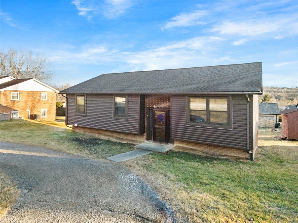 595 Freedom Viaduct NW Christiansburg VA 24073