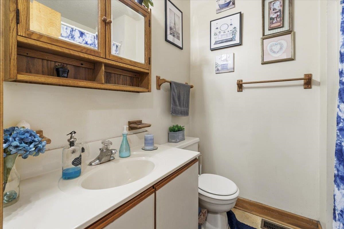 595 Freedom Viaduct NW Christiansburg VA 24073